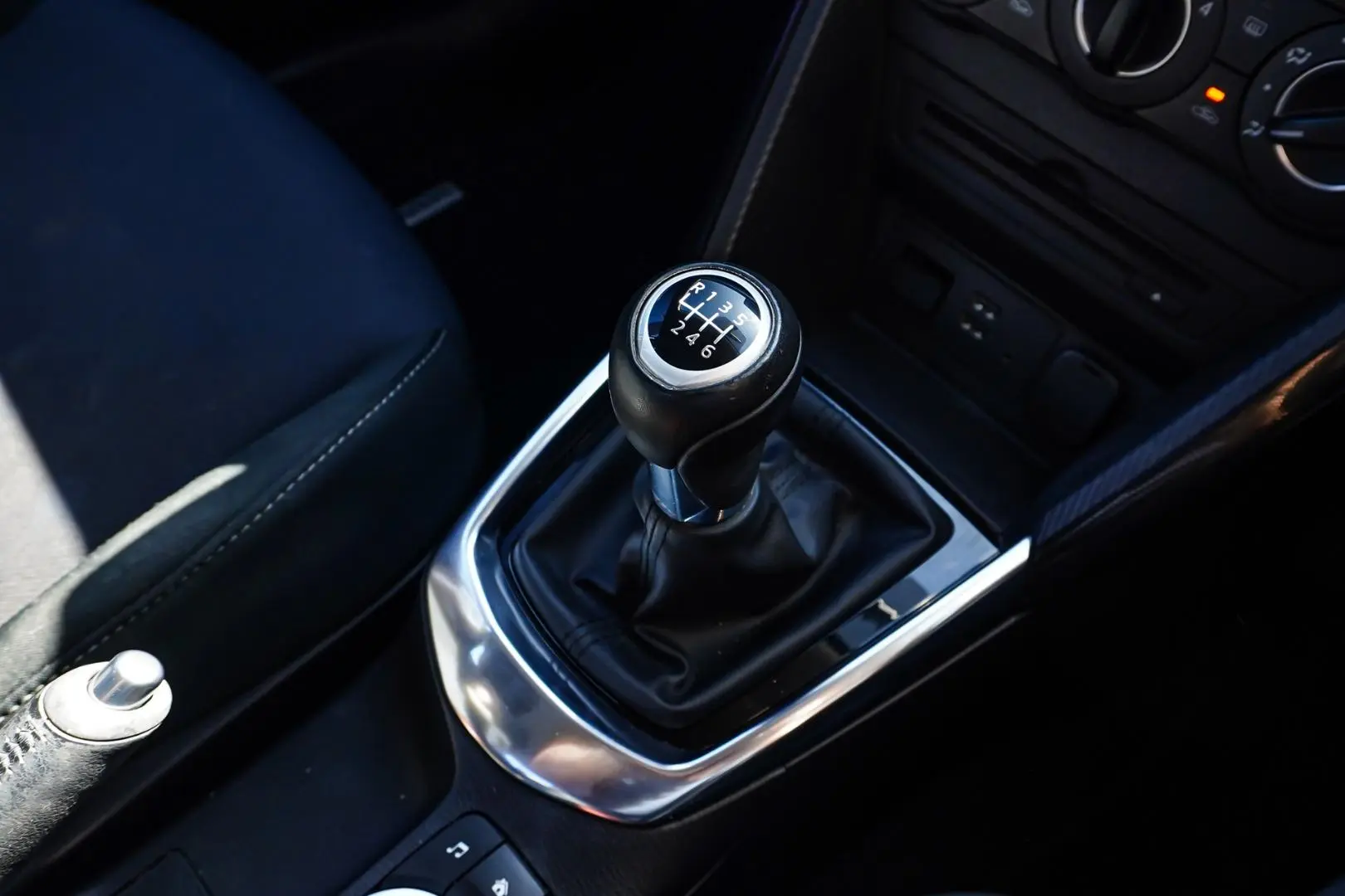 2016 Mazda 2 Gallery Image 19