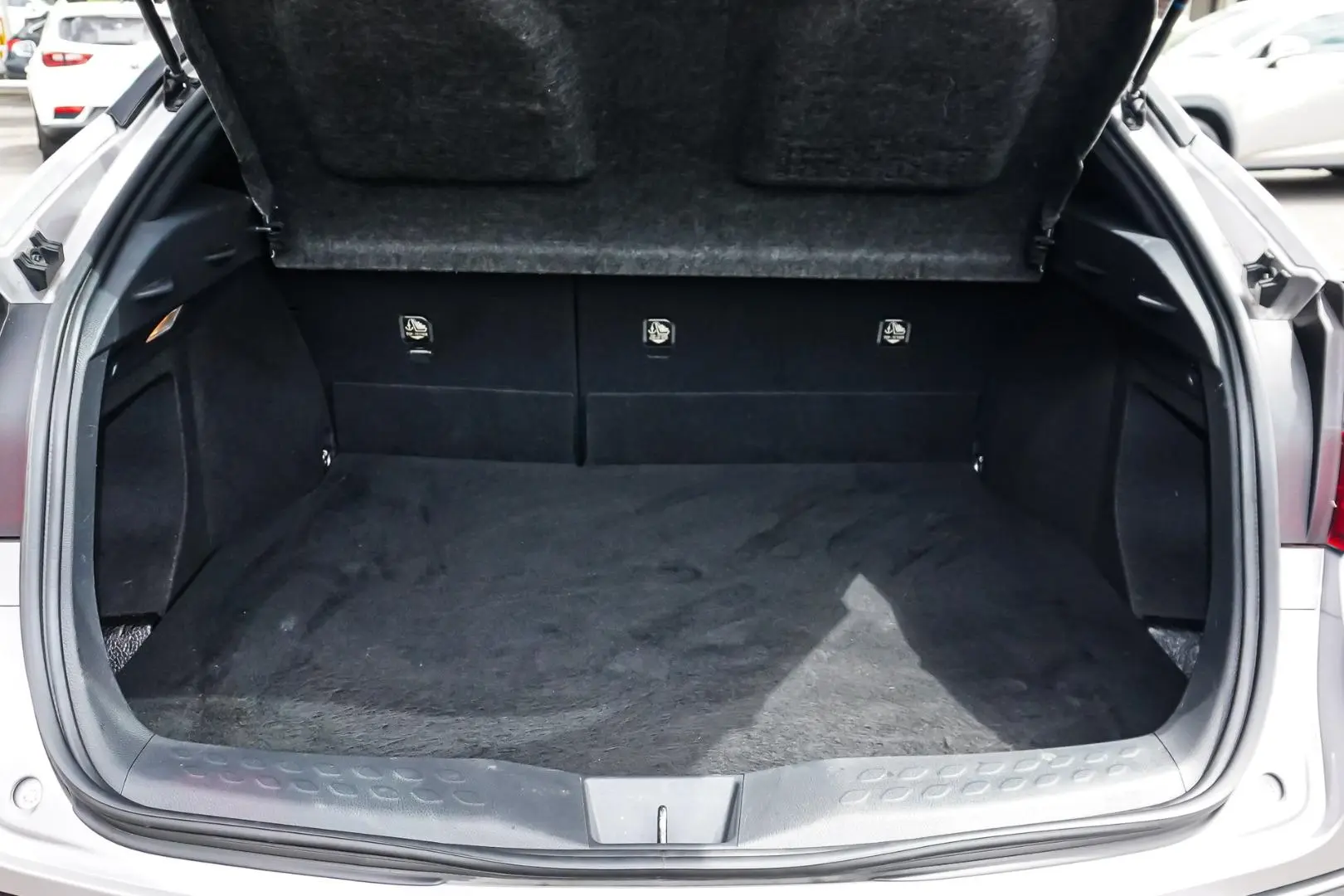 2017 Toyota C-HR Gallery Image 10