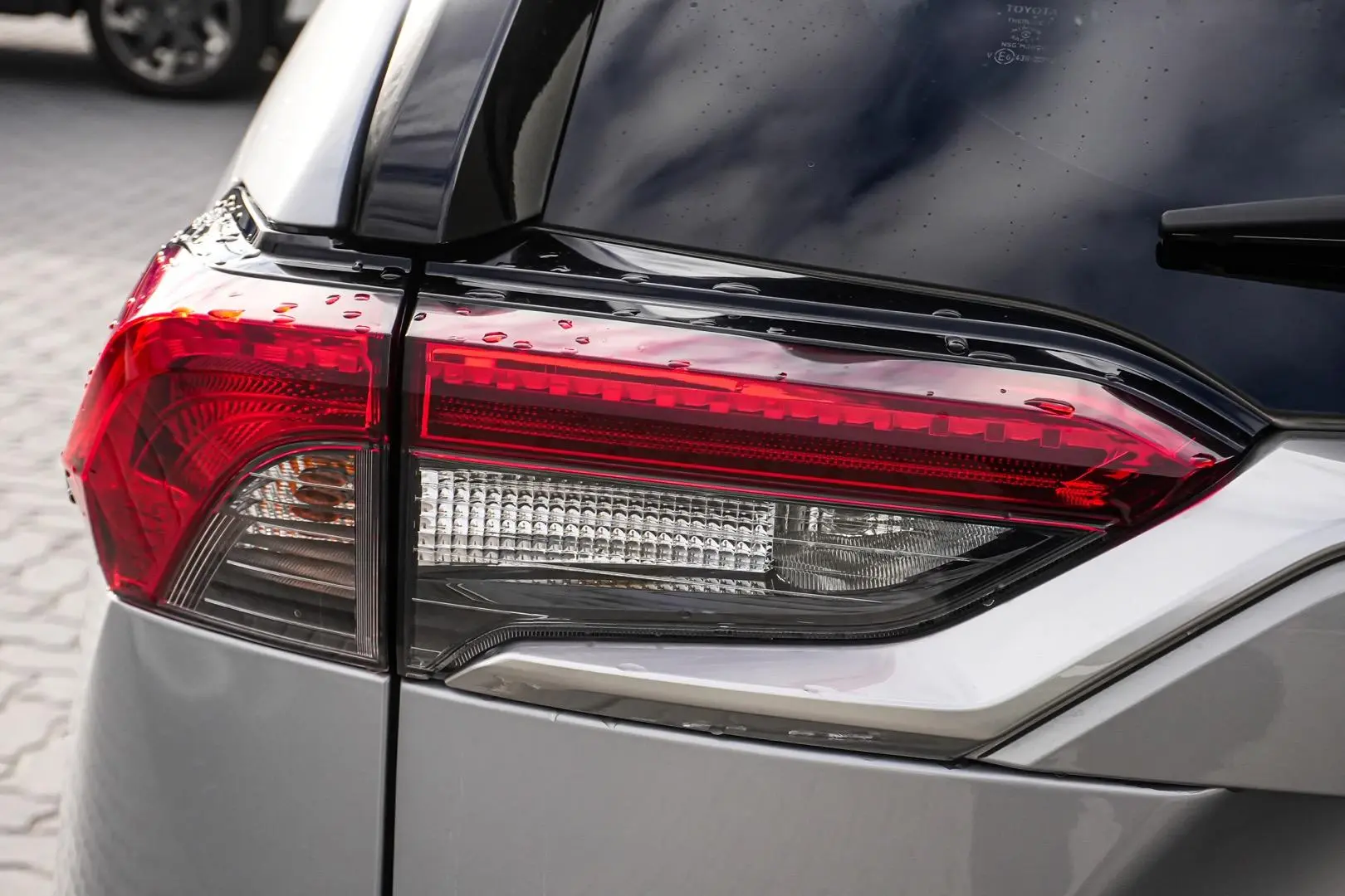 2021 Toyota RAV4 Gallery Image 14