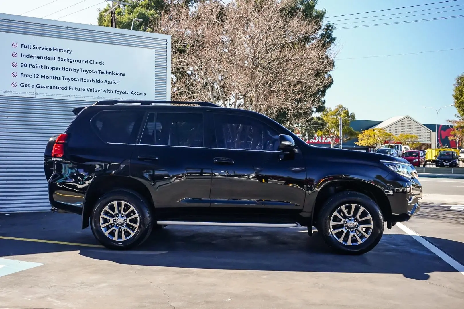 2018 Toyota Landcruiser Prado Gallery Image 4