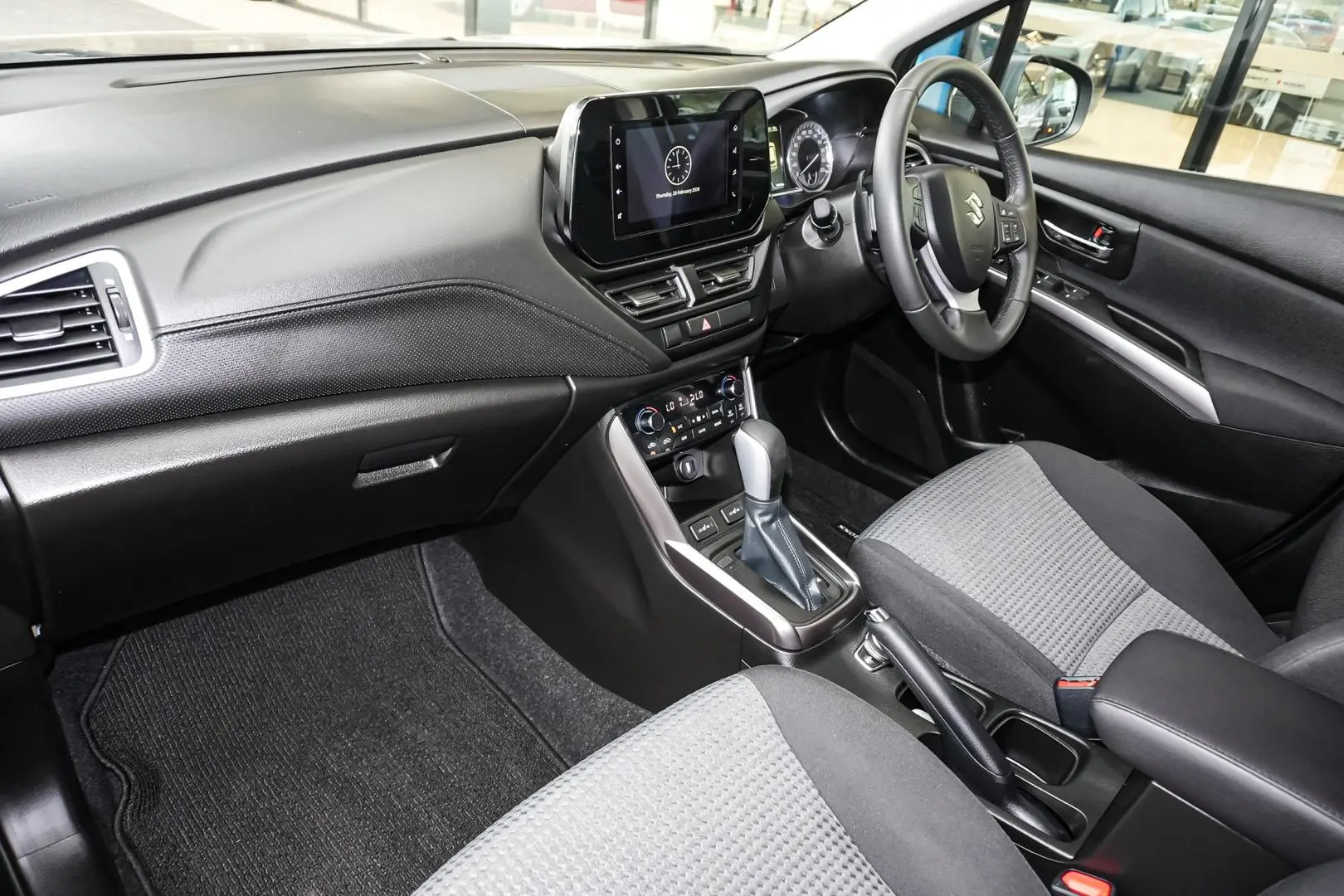 2023 Suzuki S-Cross Gallery Image 10