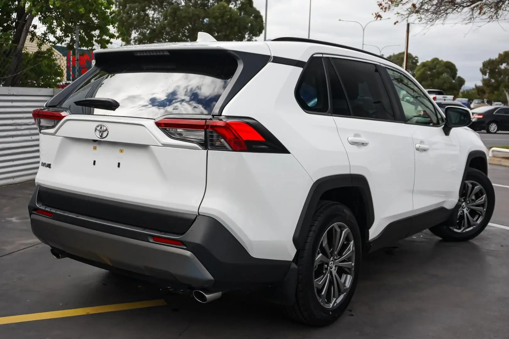 2024 Toyota RAV4 Gallery Image 3