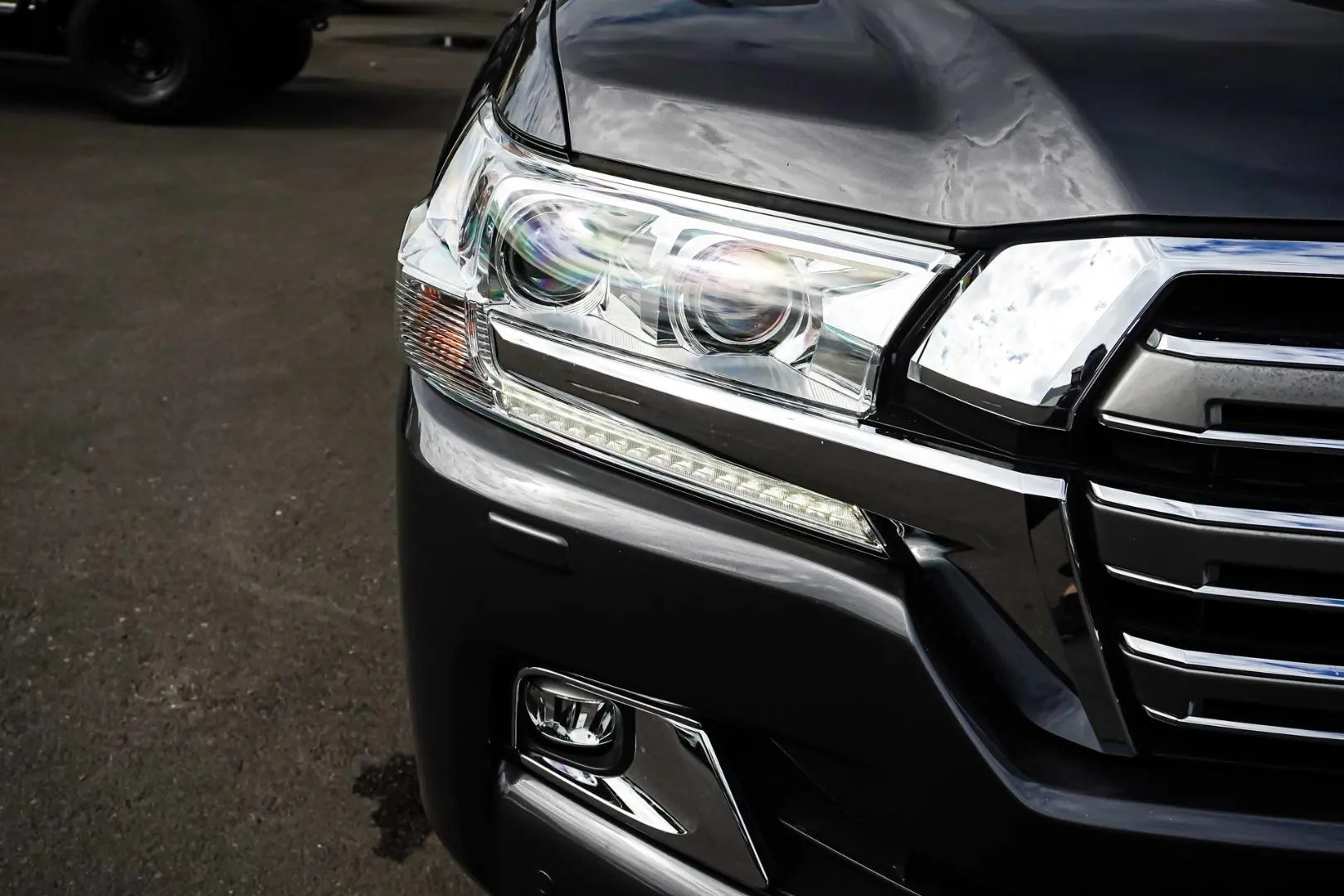 2018 Toyota Landcruiser Gallery Image 13