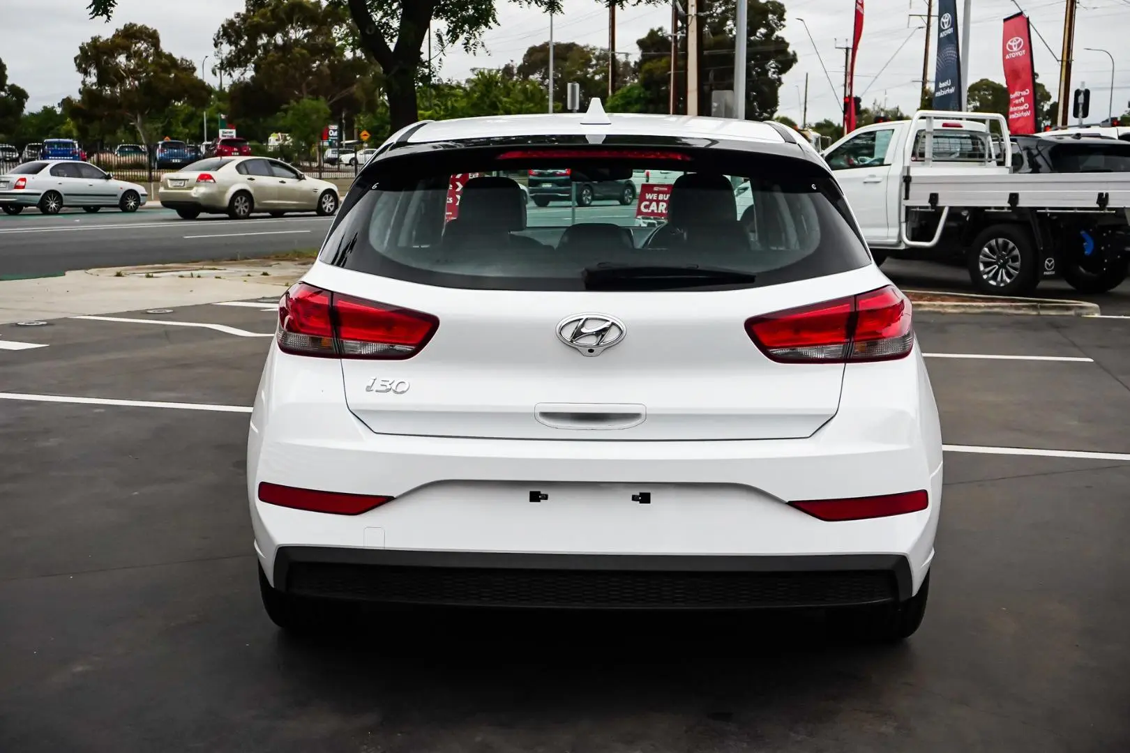 2022 Hyundai i30 Gallery Image 6