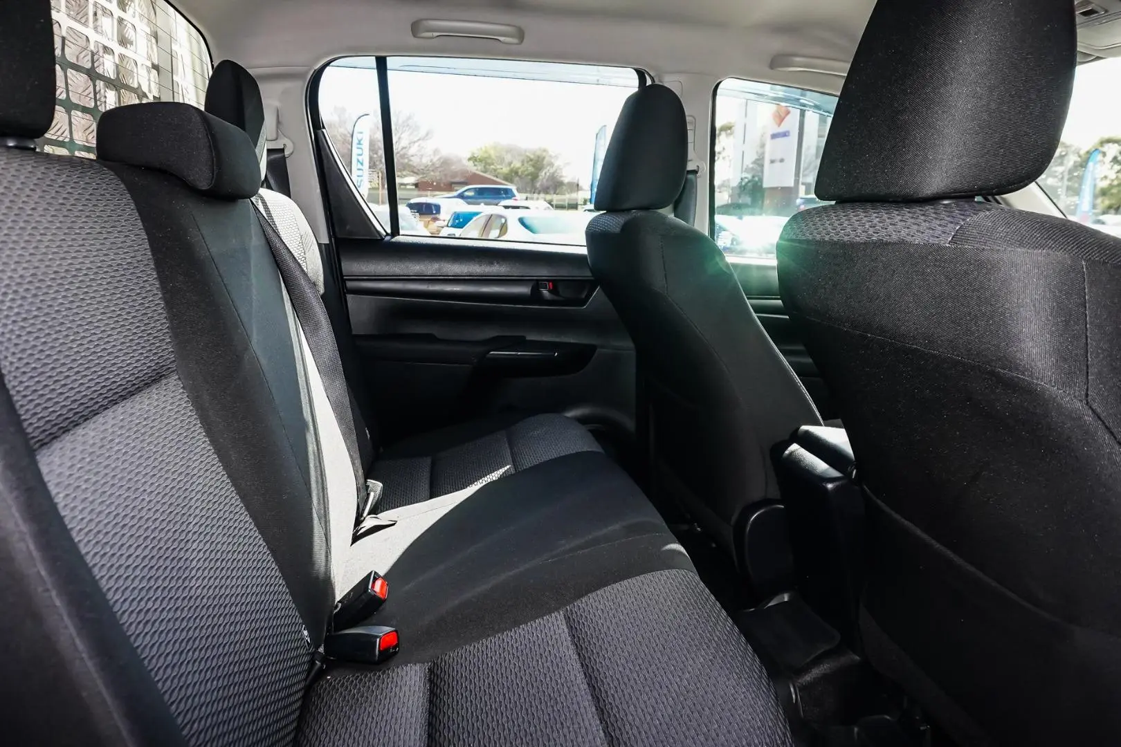 2022 Toyota Hilux Gallery Image 8