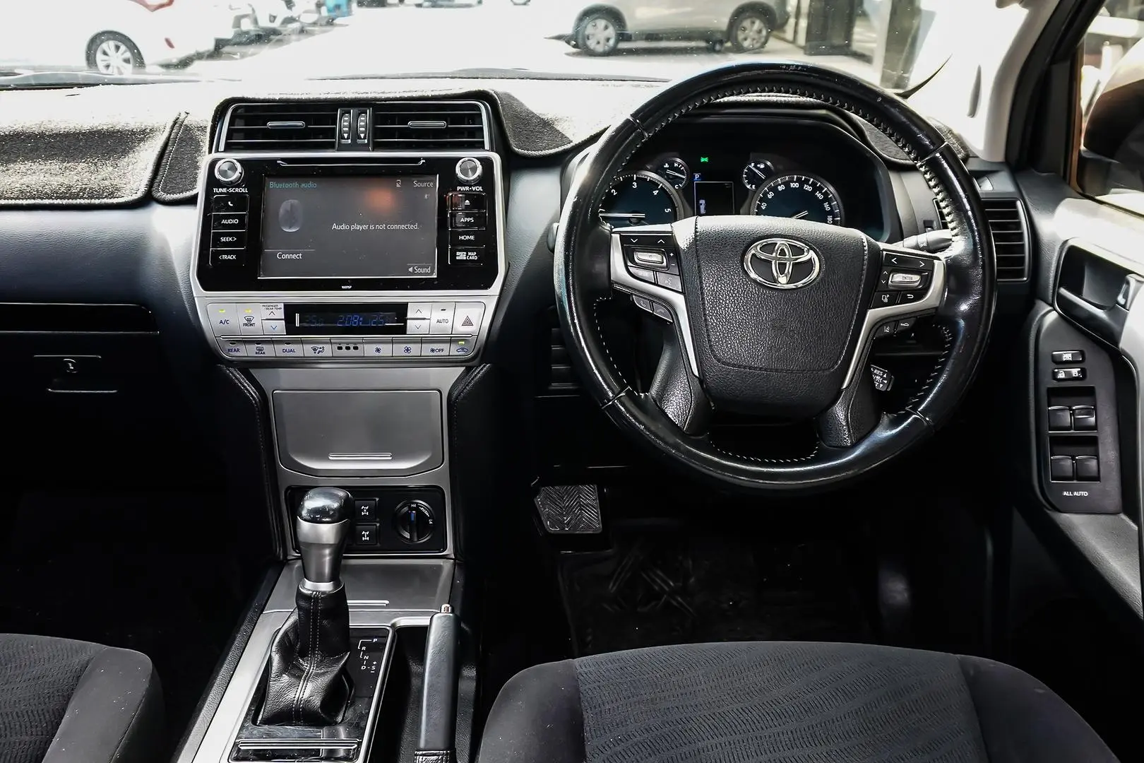 2020 Toyota Landcruiser Prado Gallery Image 8