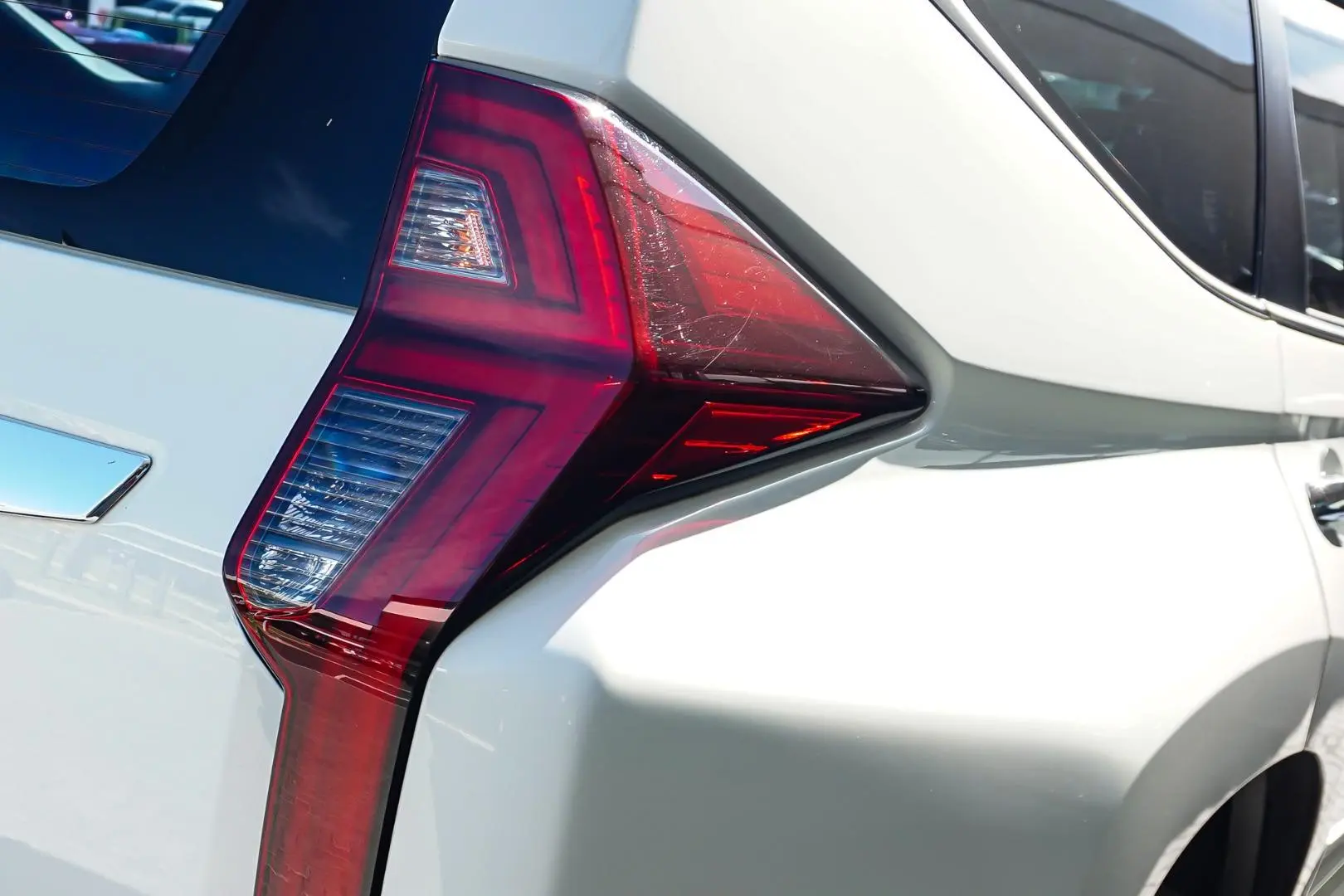 2021 Mitsubishi Pajero Sport Gallery Image 14