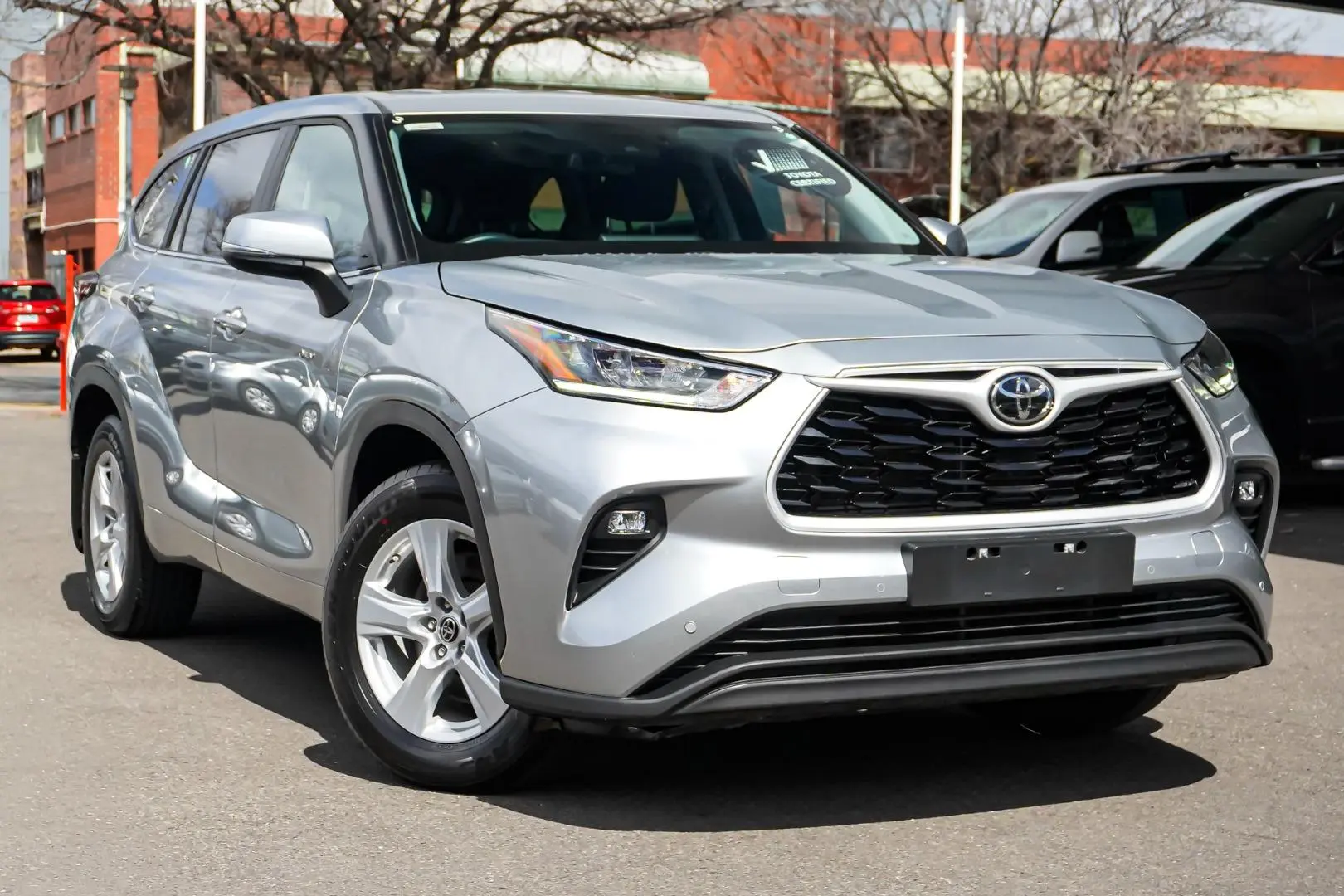2025 Toyota Kluger Gallery Image 2