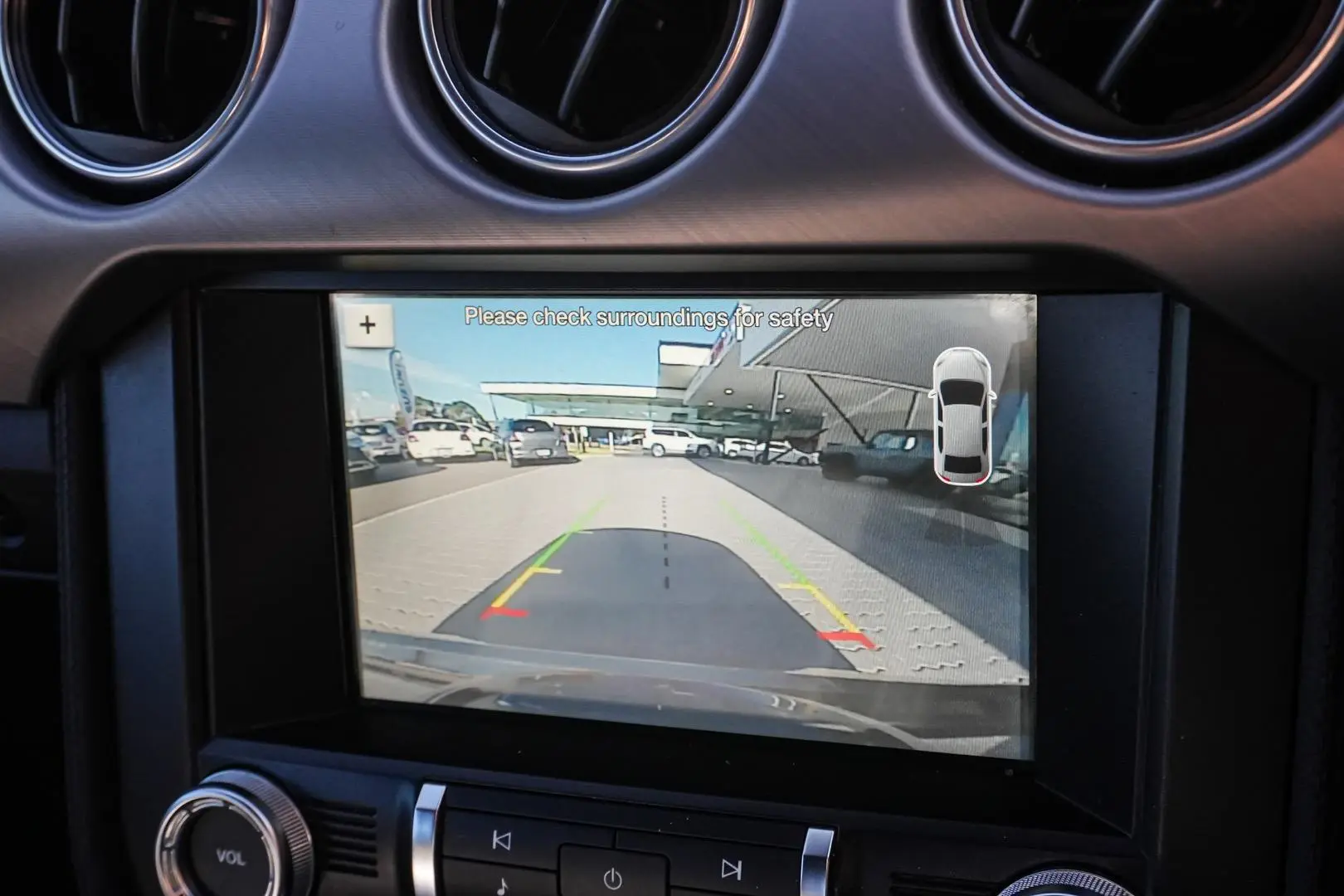 2018 Ford Mustang Gallery Image 20