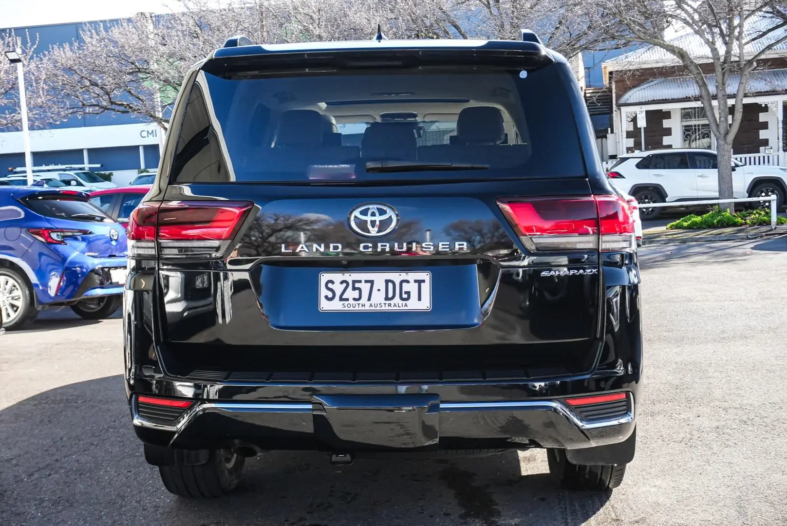 2022 Toyota Landcruiser Gallery Image 6