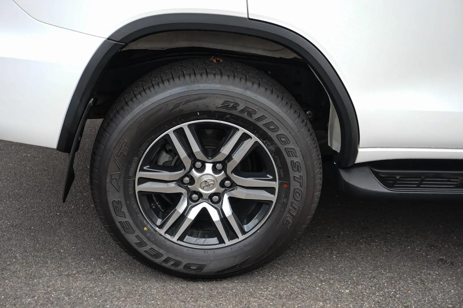 2024 Toyota Fortuner Gallery Image 16