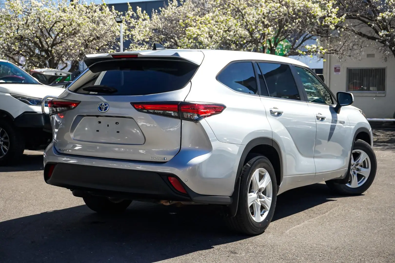 2023 Toyota Kluger Gallery Image 3