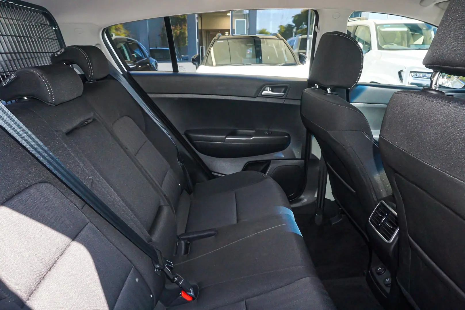 2021 Kia Sportage Gallery Image 7