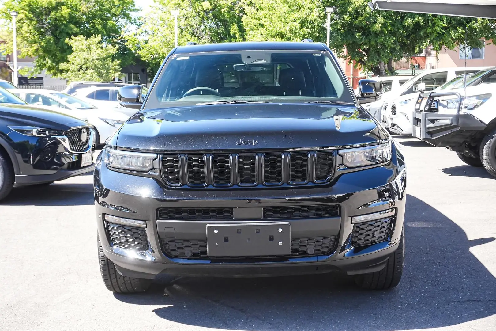 2023 Jeep Grand Cherokee Gallery Image 5