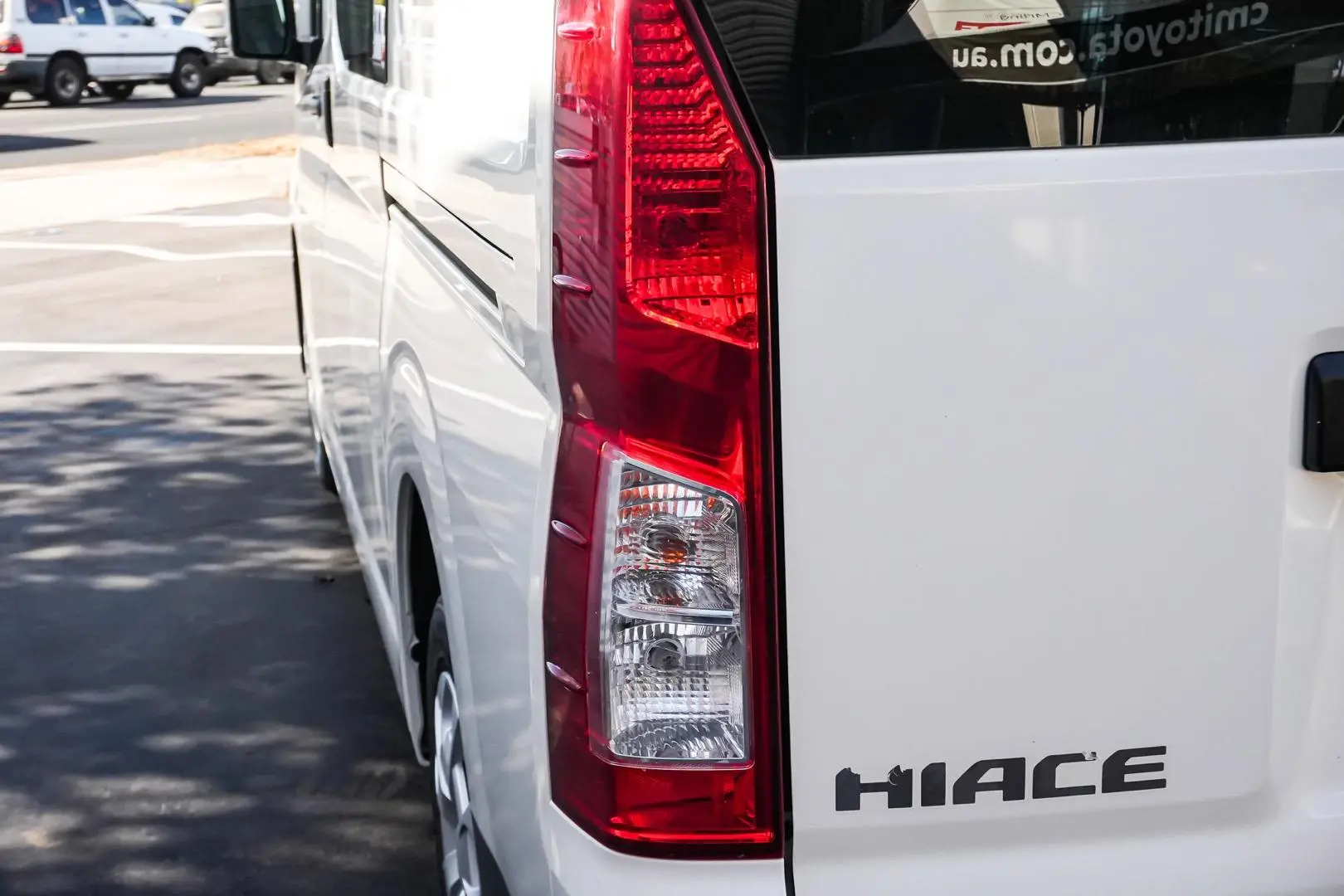 2021 Toyota Hiace Gallery Image 13