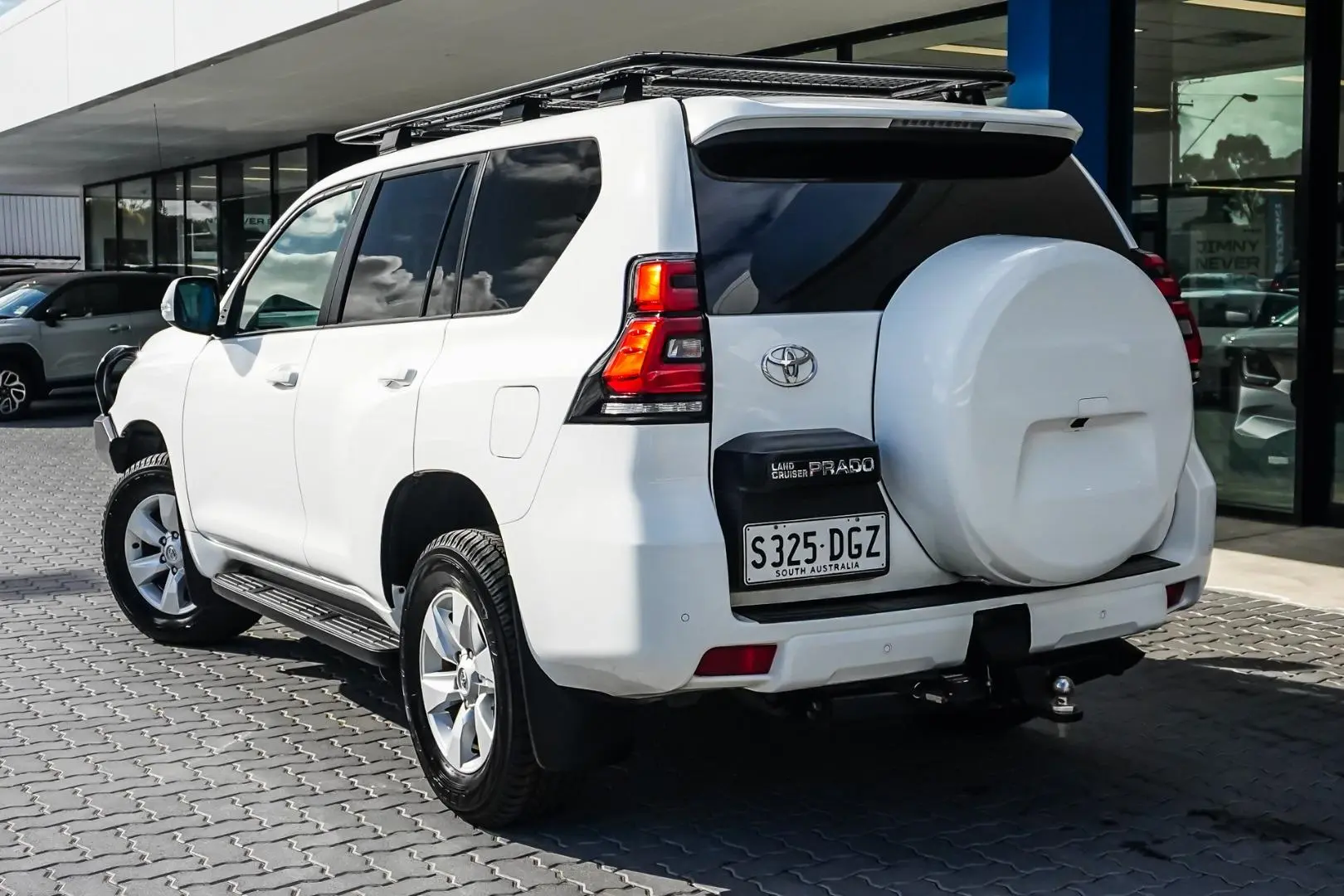 2020 Toyota Landcruiser Prado Gallery Image 3
