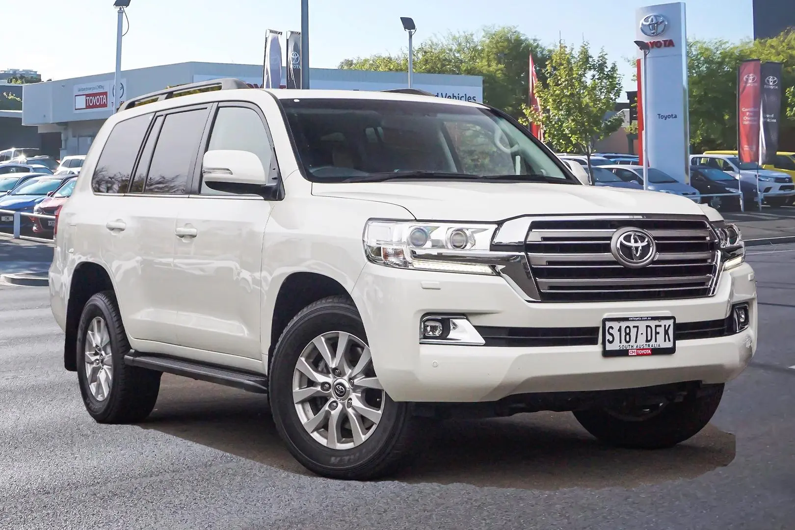 2018 Toyota Landcruiser Gallery Image 1