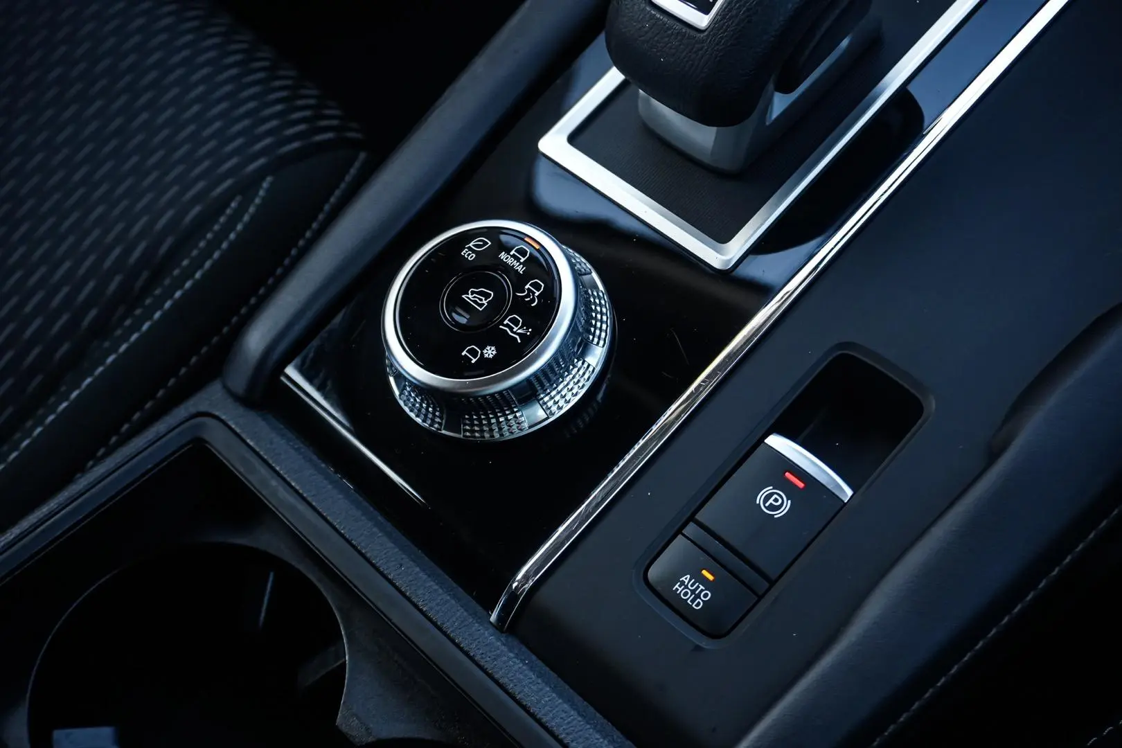 2023 Mitsubishi Outlander Gallery Image 20