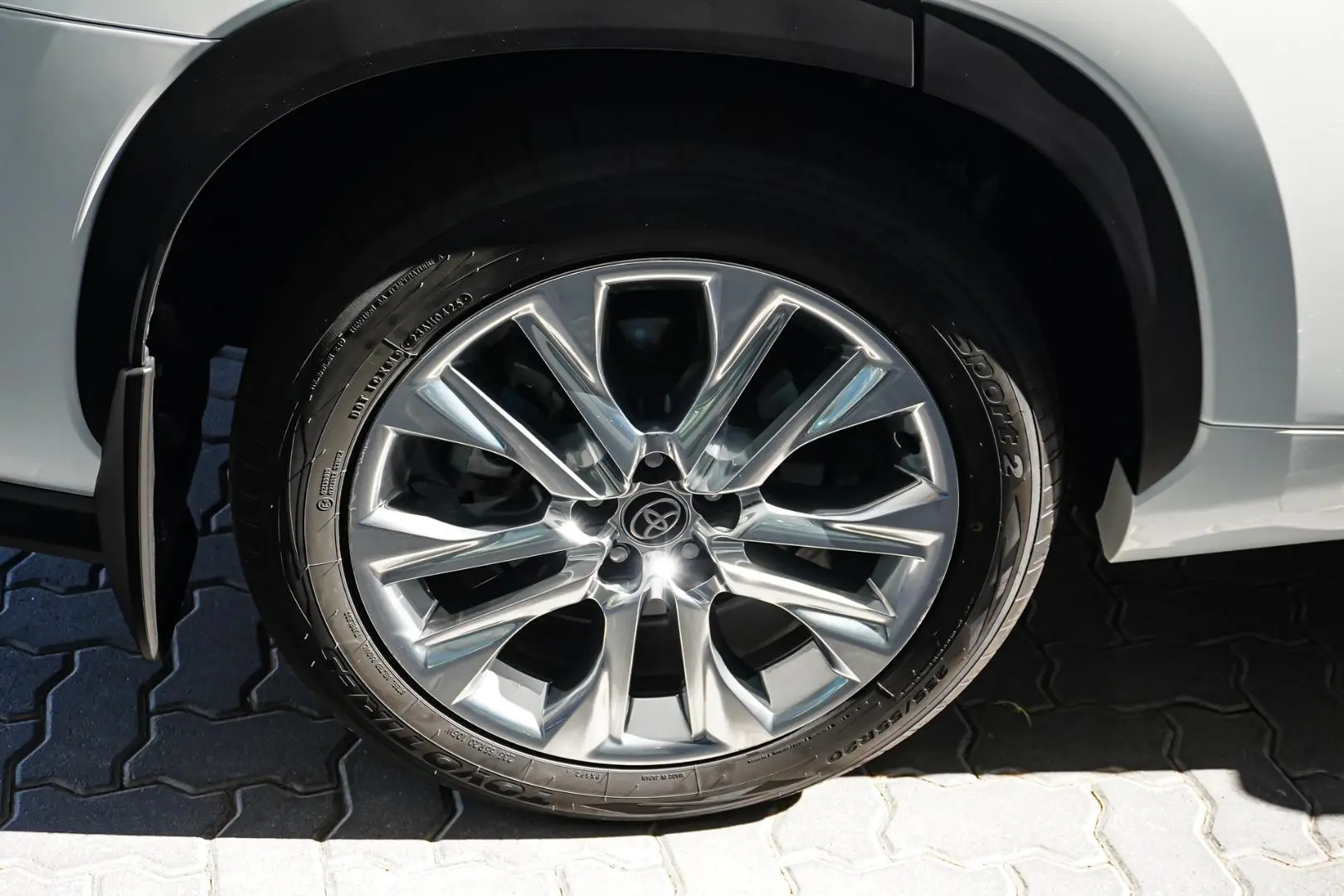 2023 Toyota Kluger Gallery Image 18