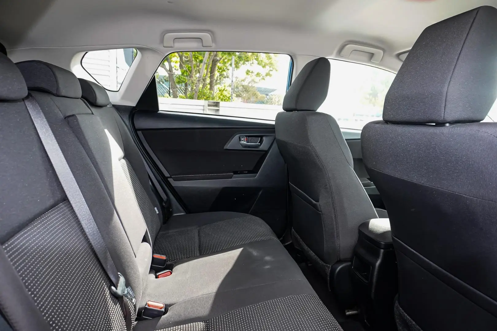 2016 Toyota Corolla Gallery Image 8