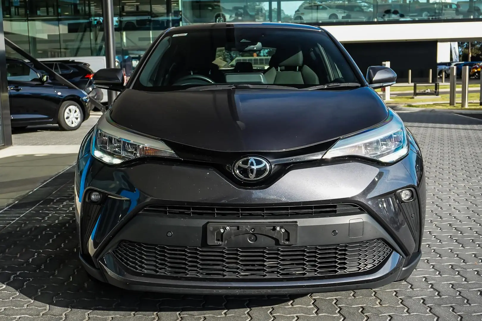 2023 Toyota C-HR Gallery Image 4
