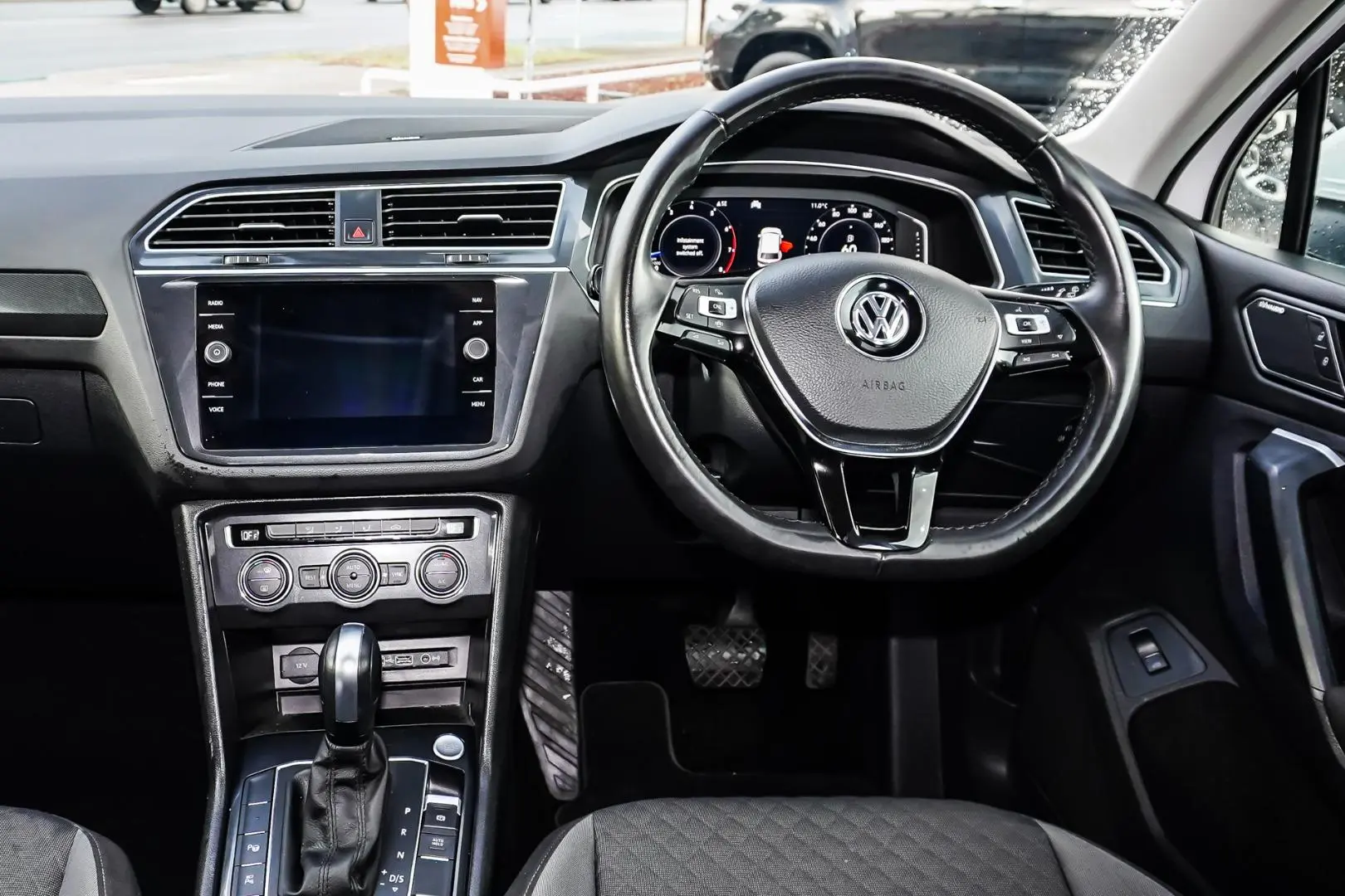 2019 Volkswagen Tiguan Gallery Image 8