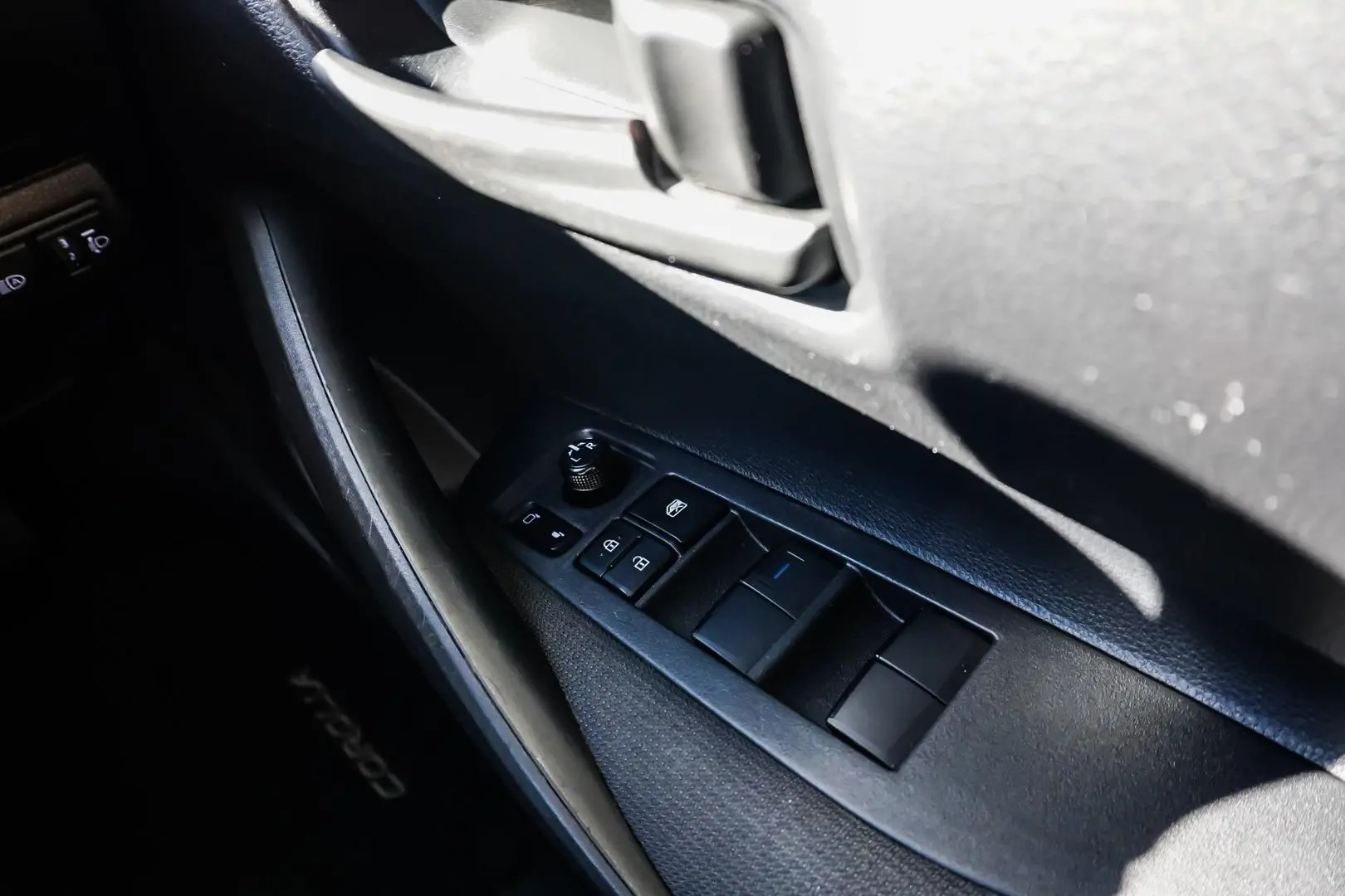 2020 Toyota Corolla Gallery Image 21