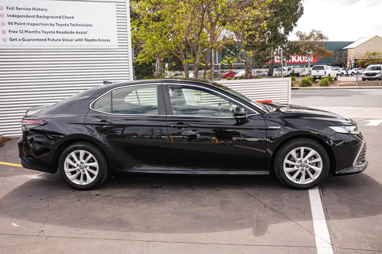 2022 Toyota Camry Gallery Image 4
