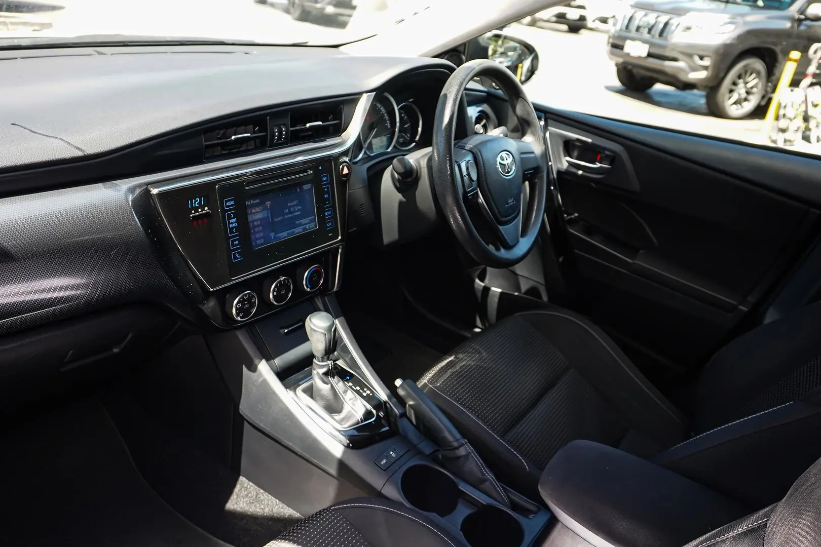 2018 Toyota Corolla Gallery Image 11