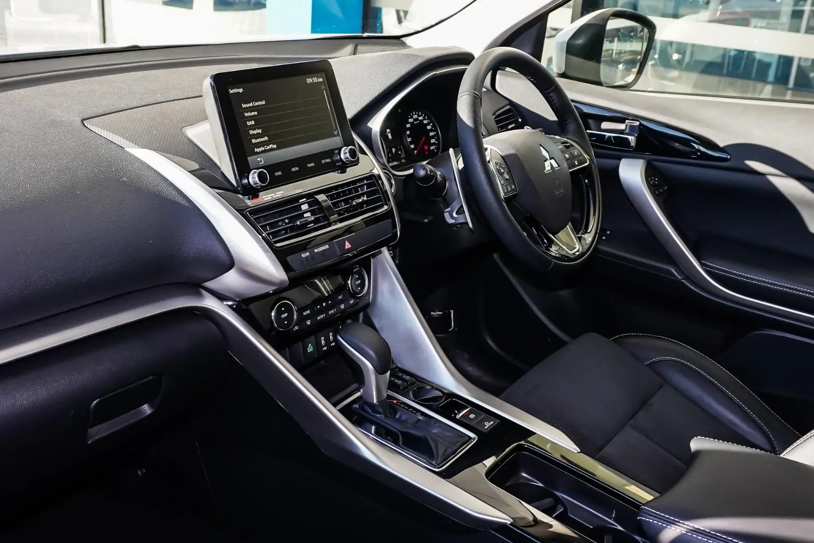 2024 Mitsubishi Eclipse Cross Gallery Image 11