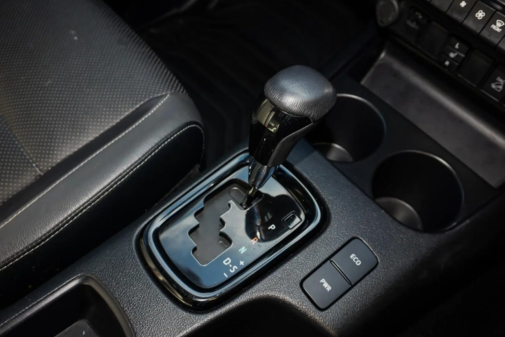 2021 Toyota Hilux Gallery Image 21