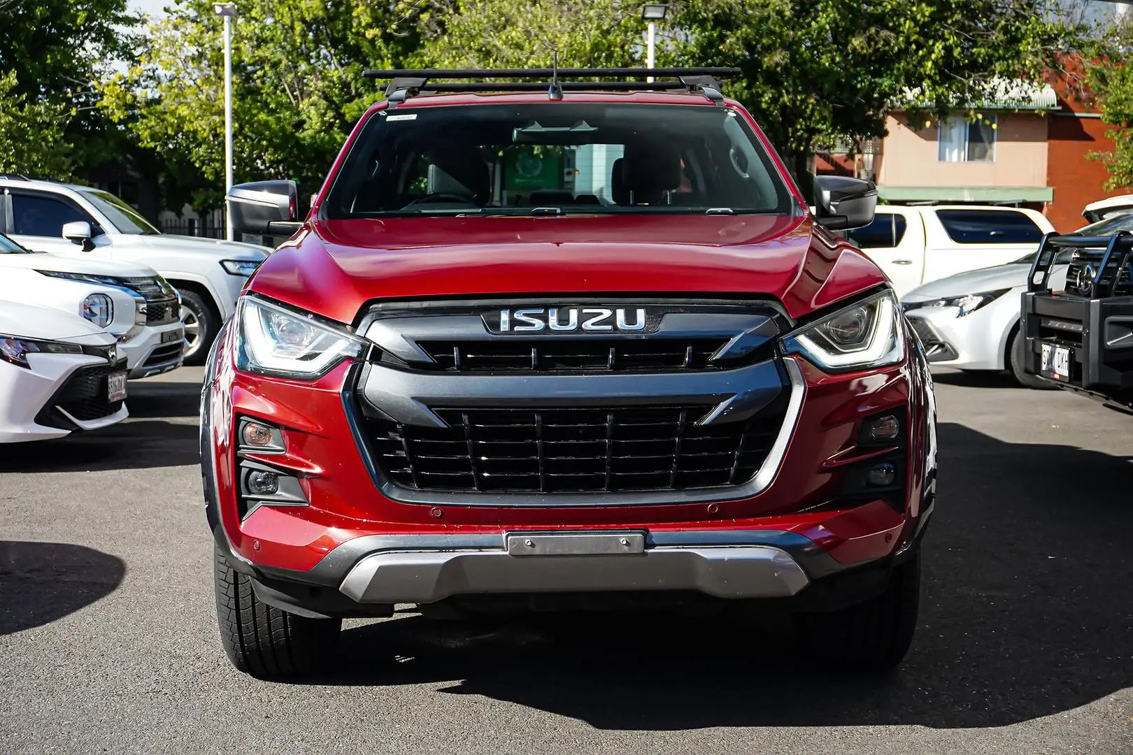 2021 Isuzu D-MAX Gallery Image 4
