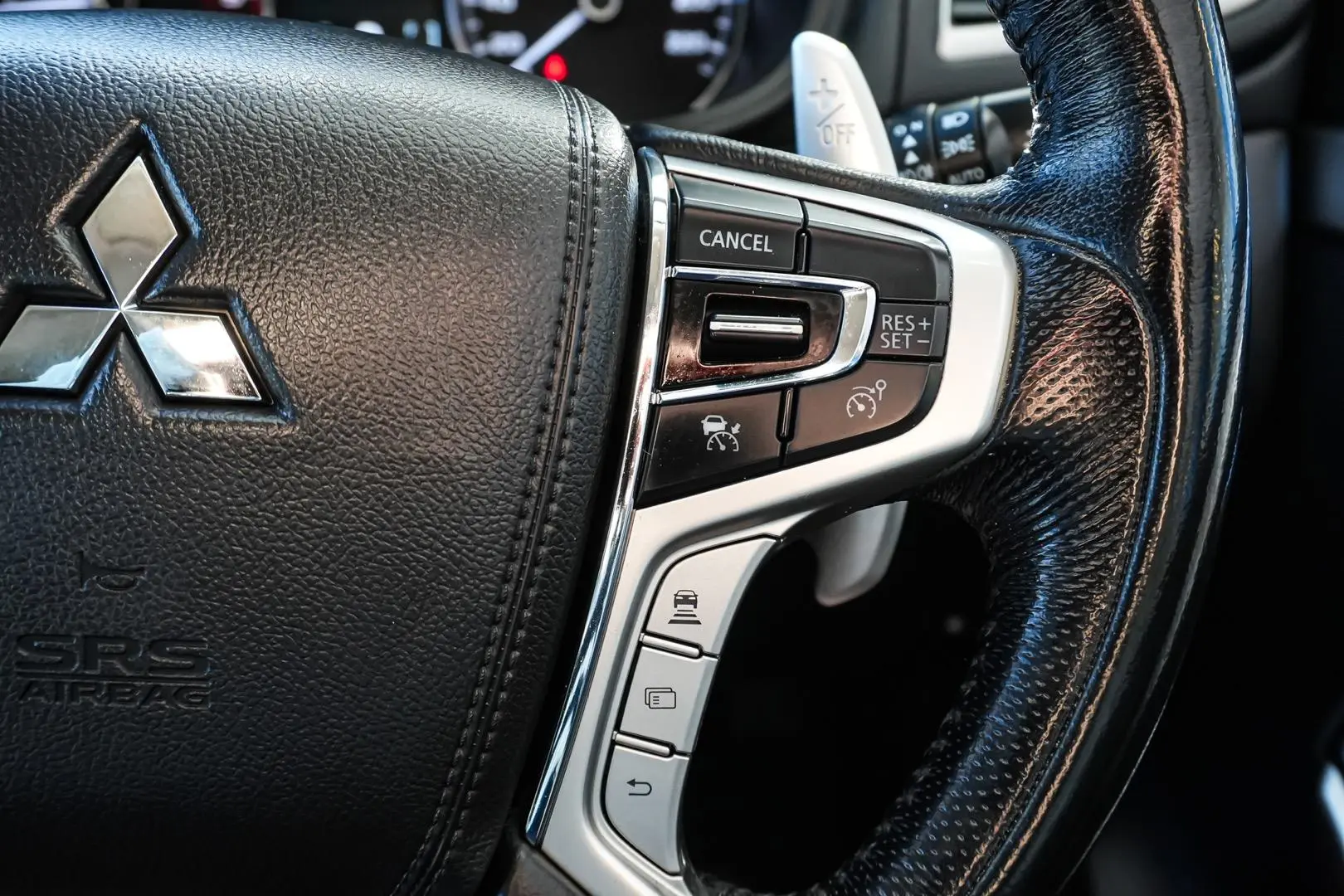 2018 Mitsubishi Pajero Sport Gallery Image 21