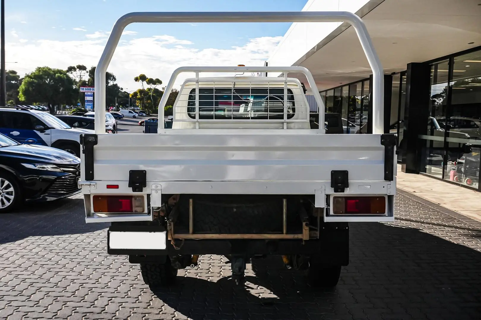 2019 Toyota Landcruiser Gallery Image 6