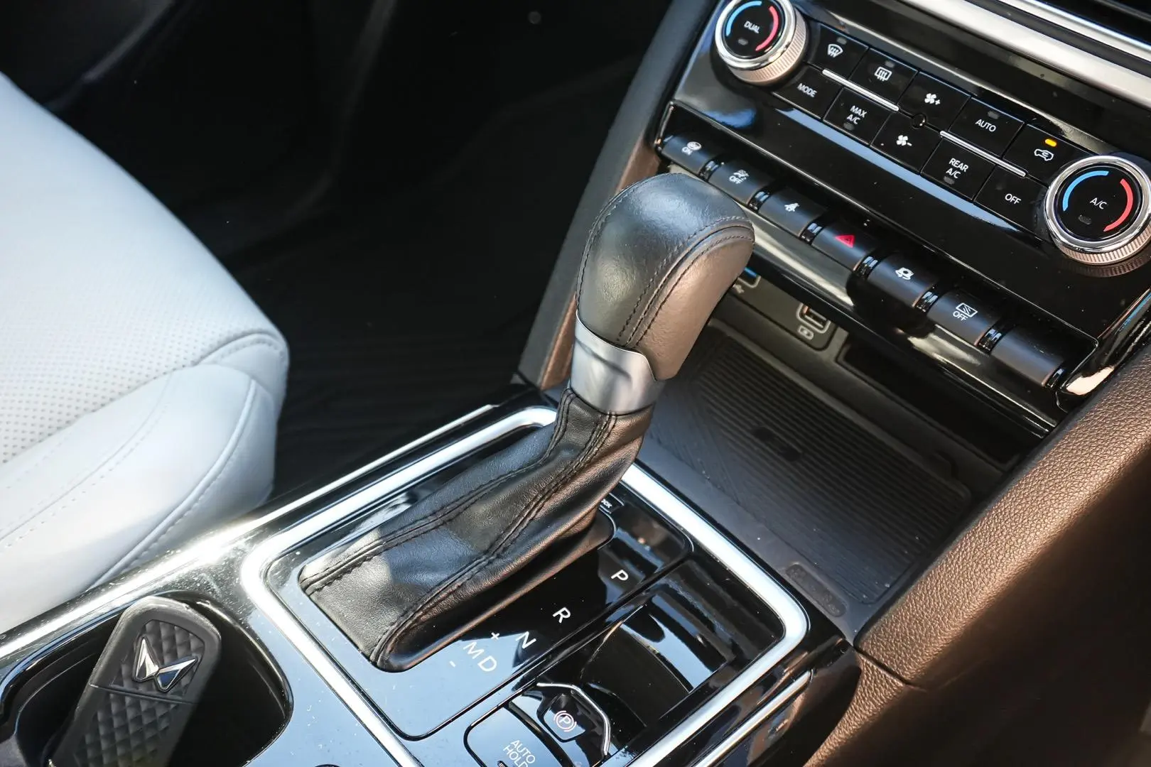 2023 Mahindra XUV700 Gallery Image 18