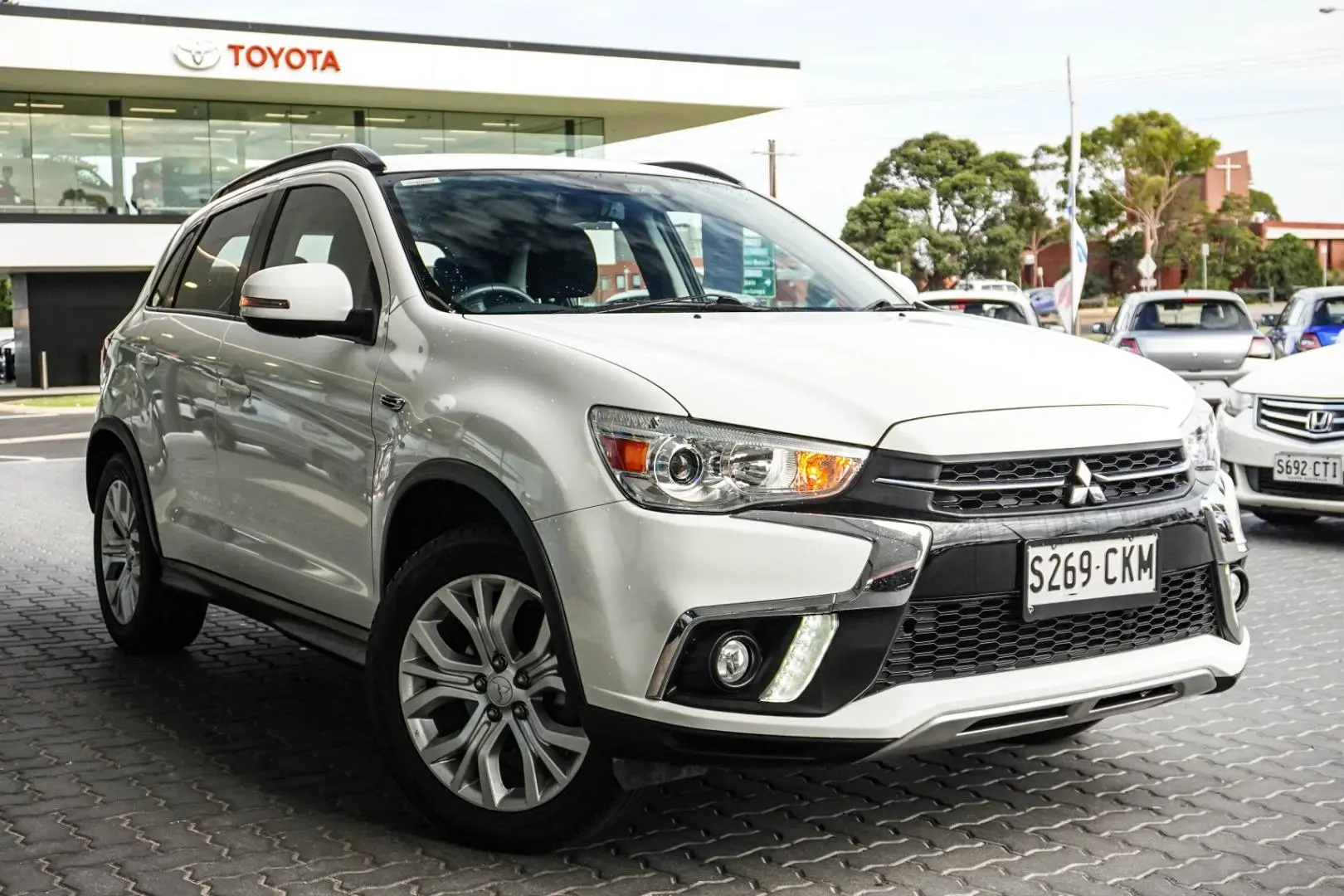 2018 Mitsubishi ASX Gallery Image 2
