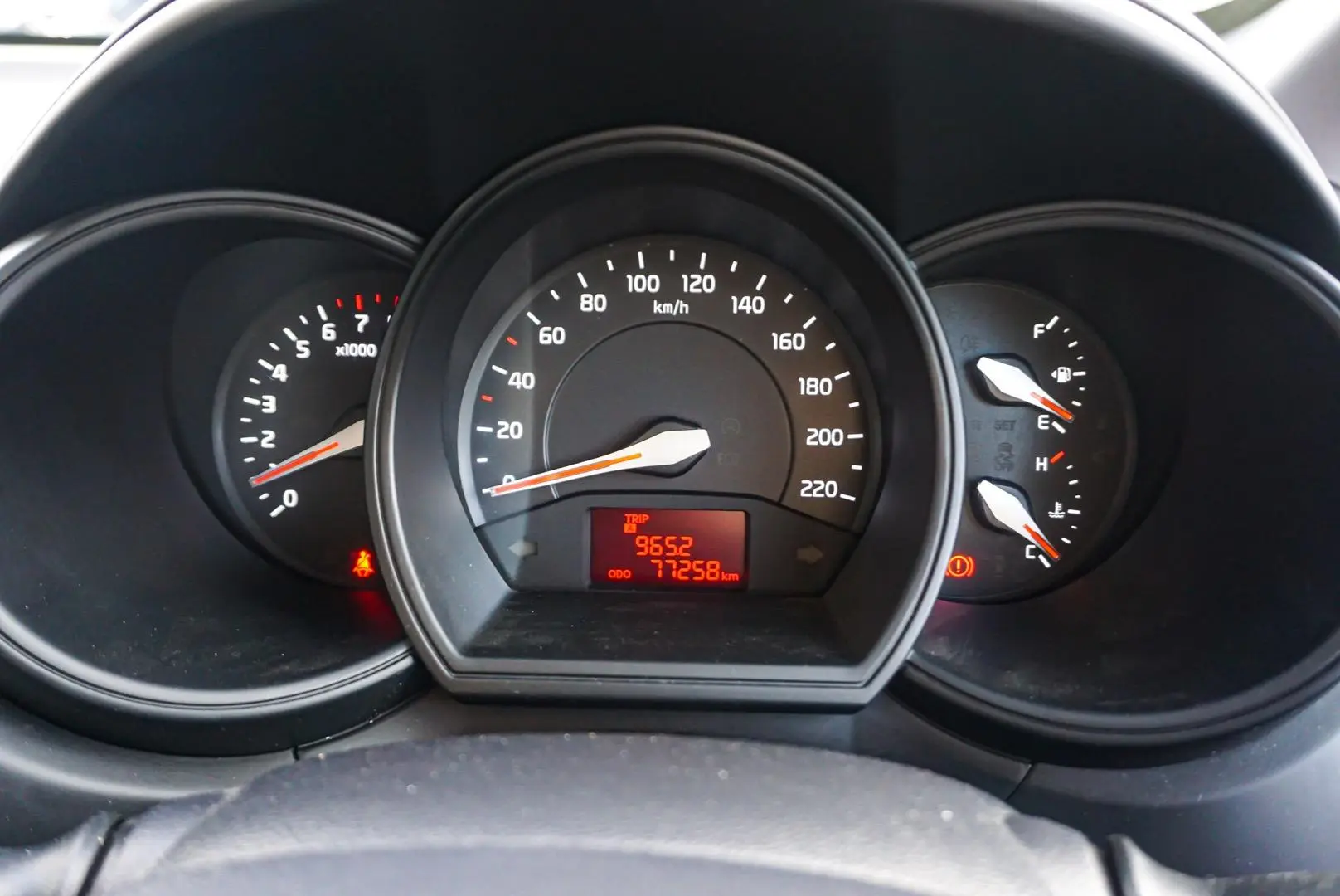 2013 Kia Rio Gallery Image 16