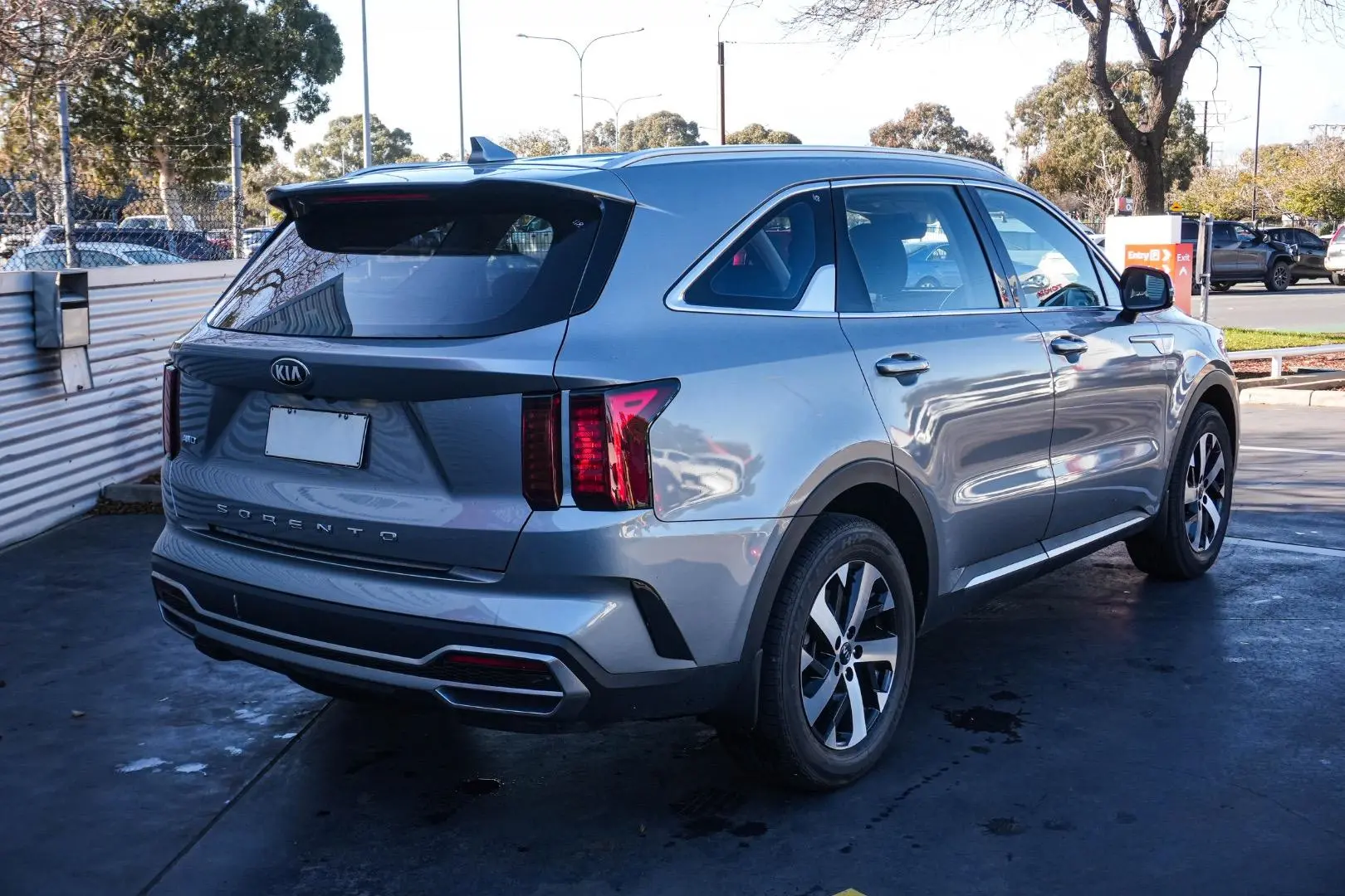 2021 Kia Sorento Gallery Image 3