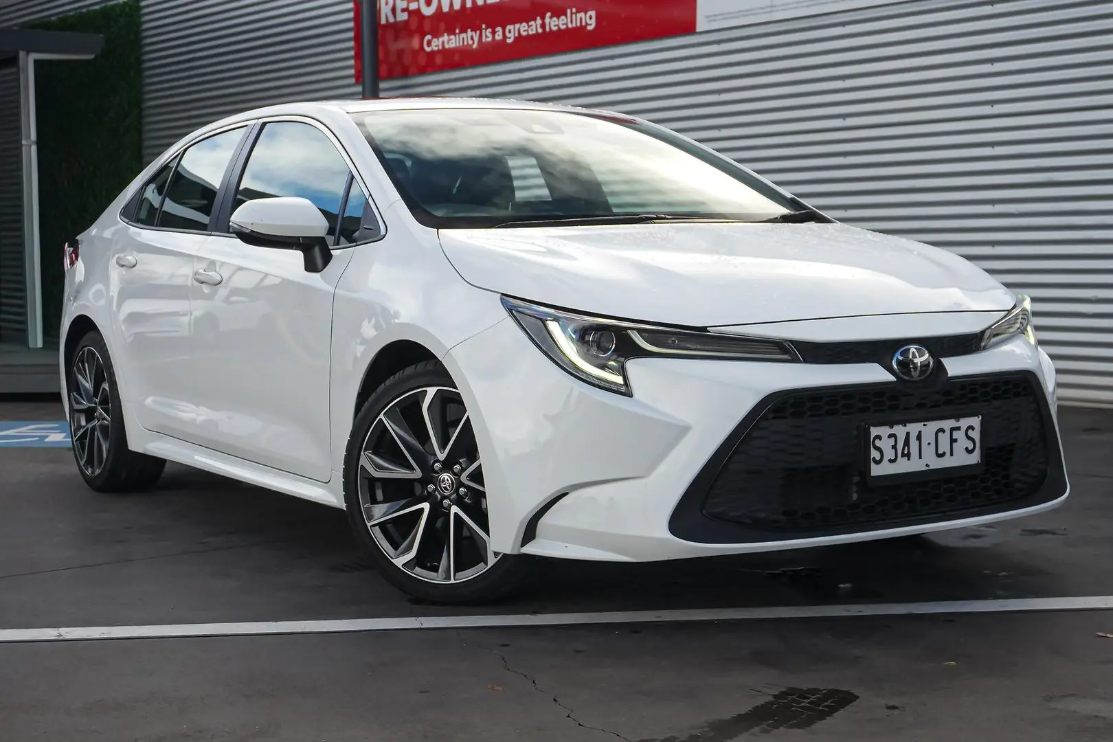 2020 Toyota Corolla Gallery Image 2