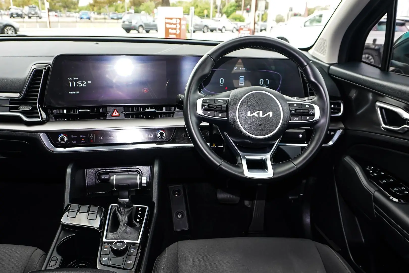 2023 Kia Sportage Gallery Image 8