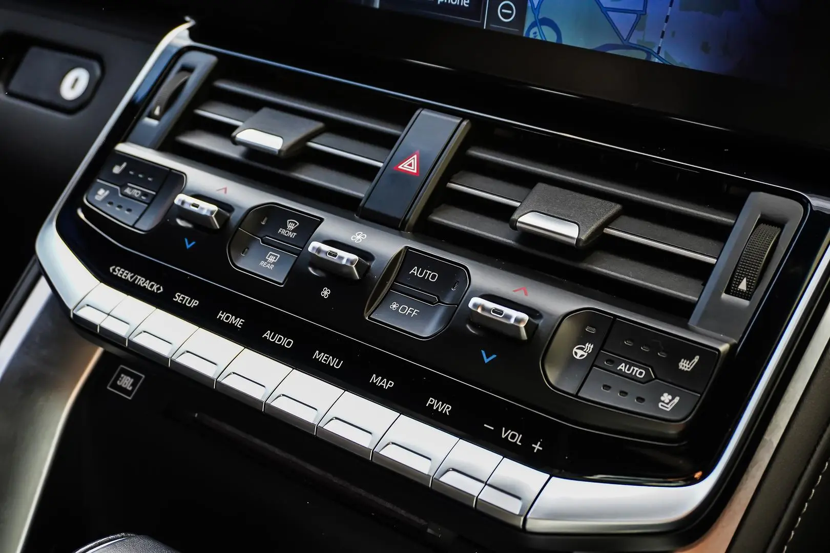 2022 Toyota Landcruiser Gallery Image 29