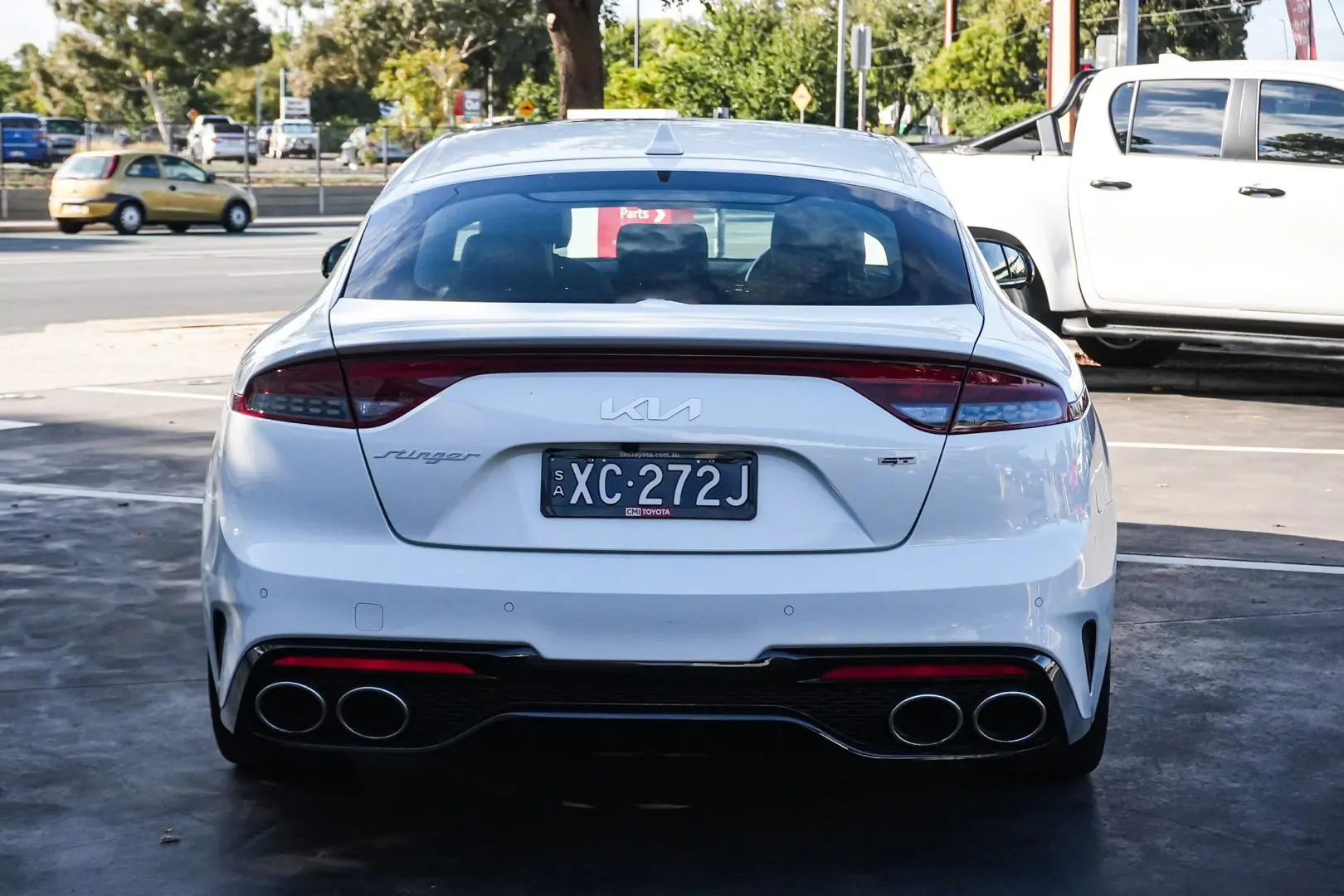 2022 Kia Stinger Gallery Image 6
