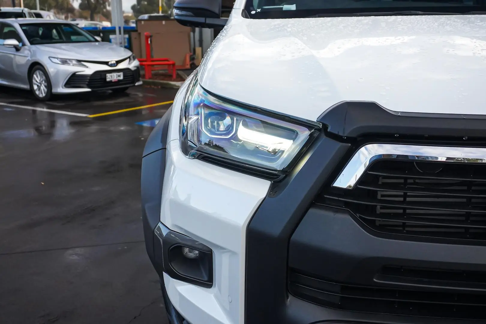 2024 Toyota Hilux Gallery Image 12