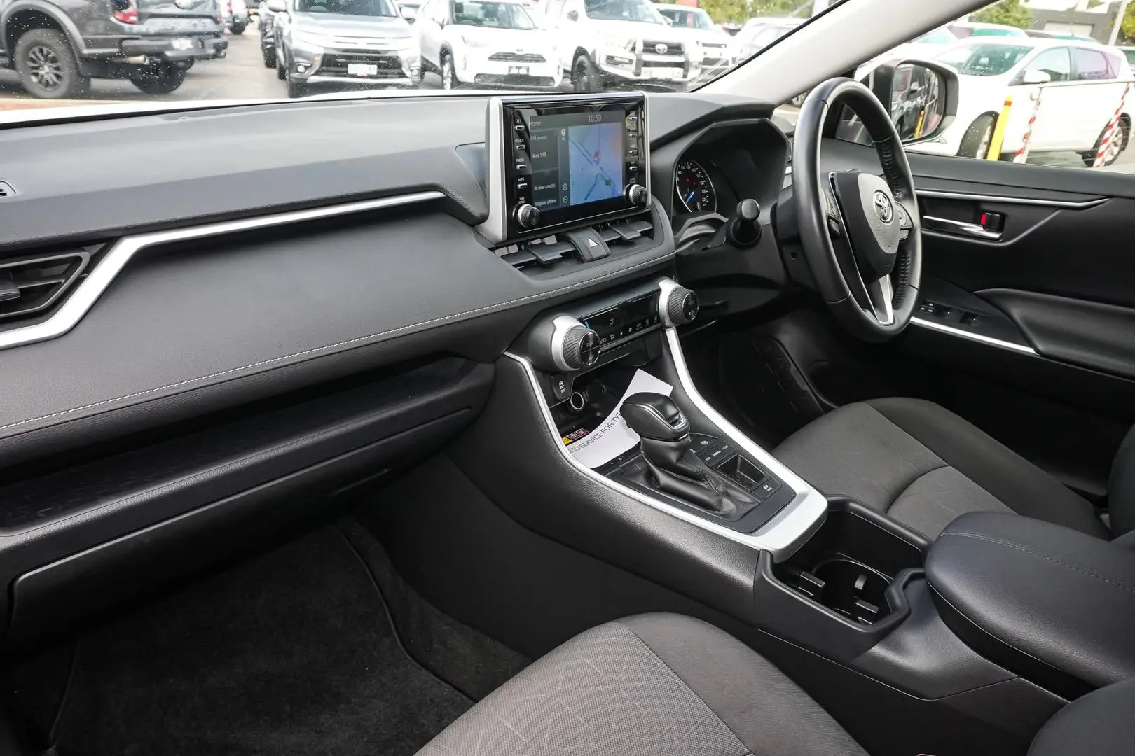 2022 Toyota RAV4 Gallery Image 10