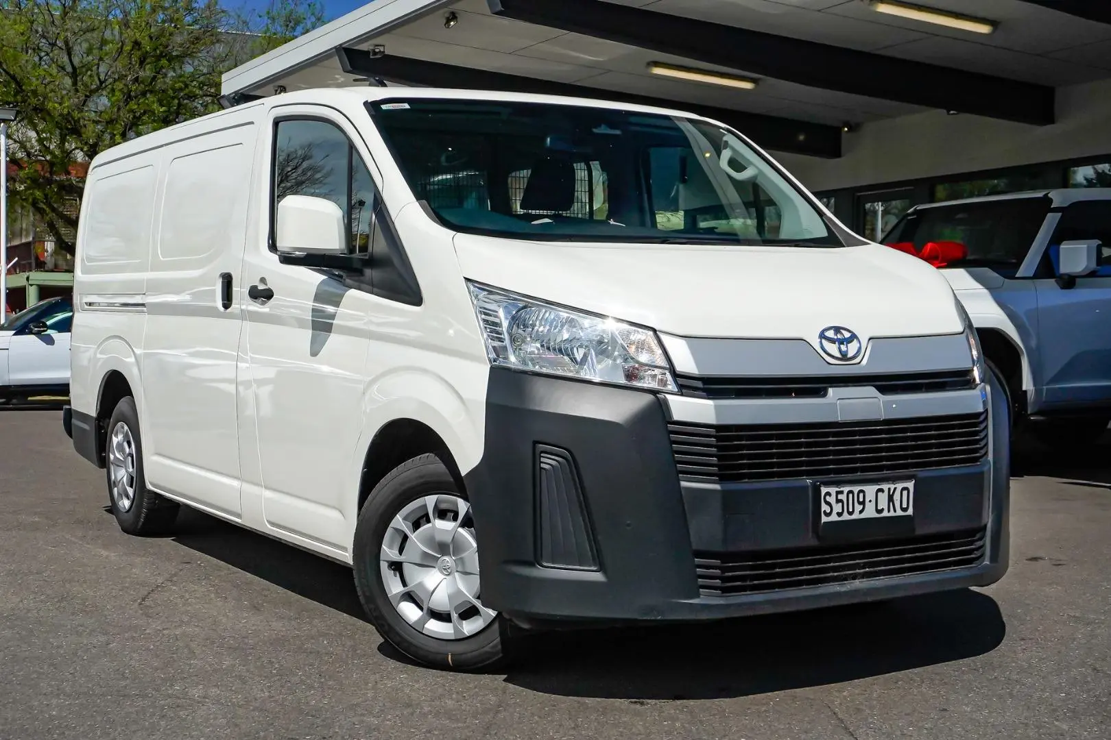 2021 Toyota Hiace Gallery Image 2