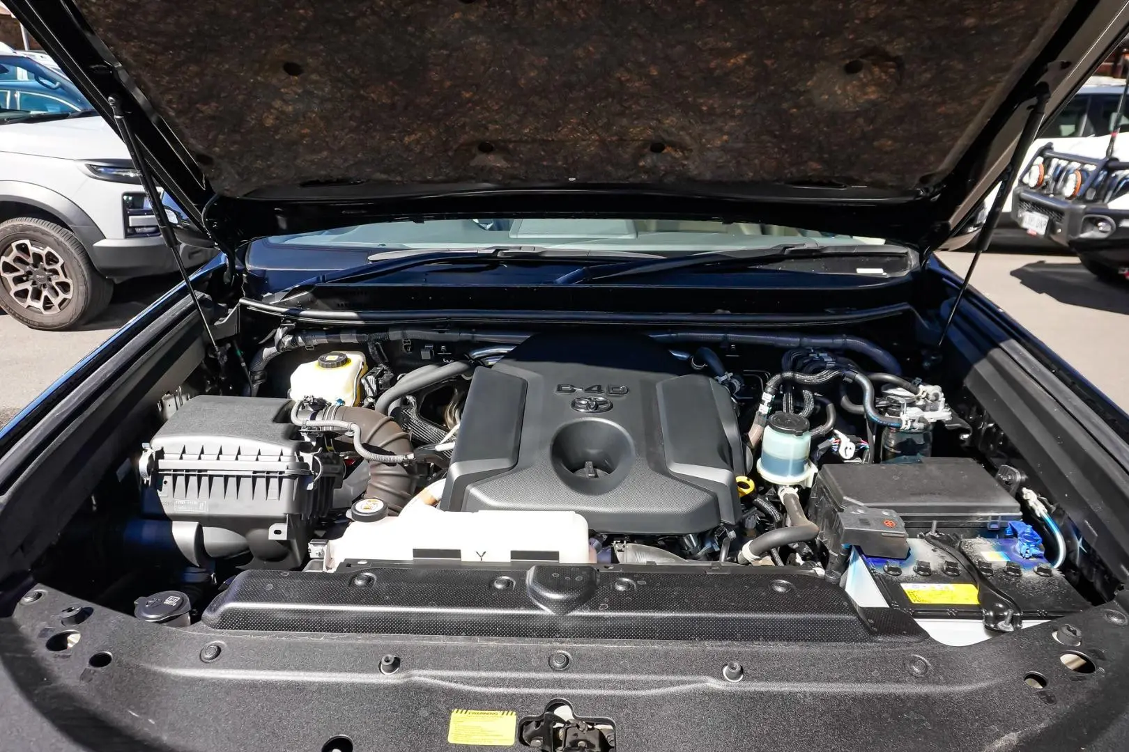 2023 Toyota Landcruiser Prado Gallery Image 24