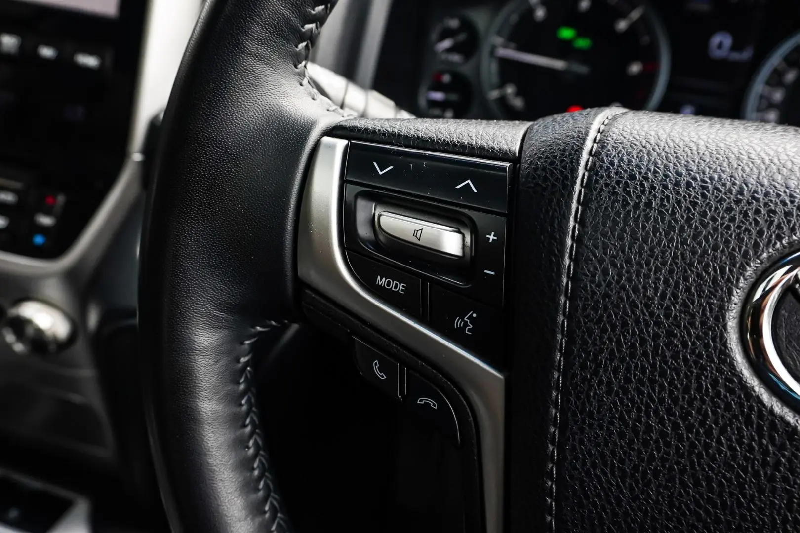 2018 Toyota Landcruiser Gallery Image 21