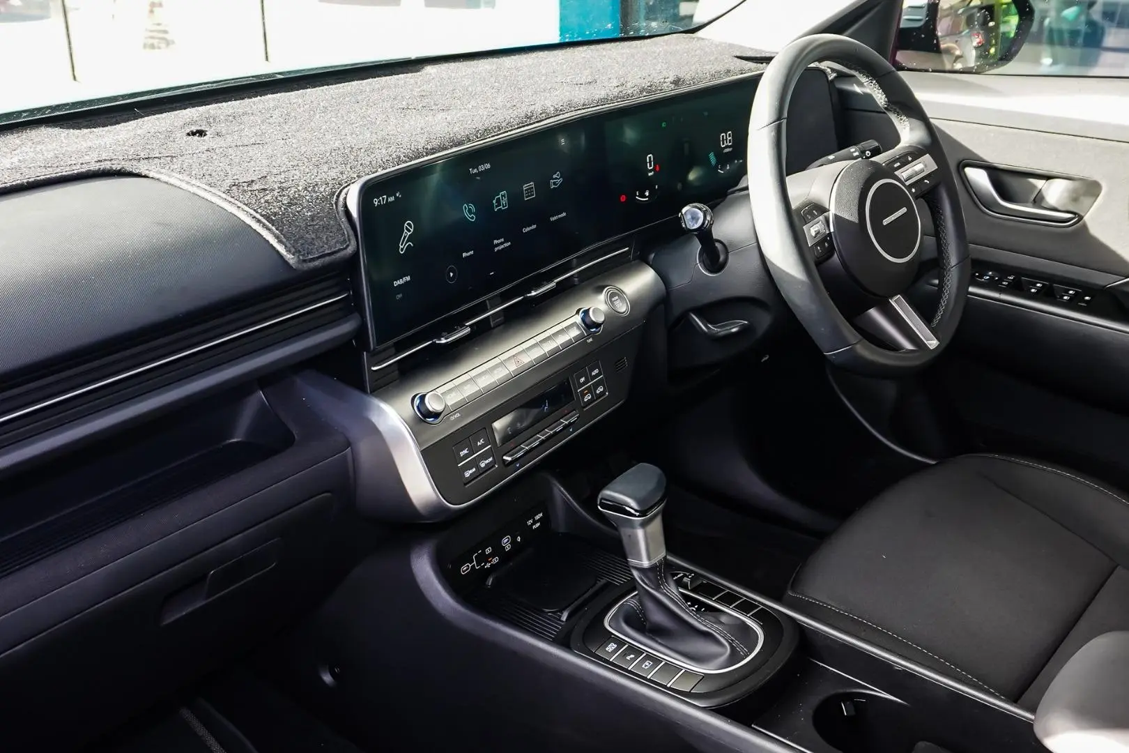 2024 Hyundai Kona Gallery Image 10