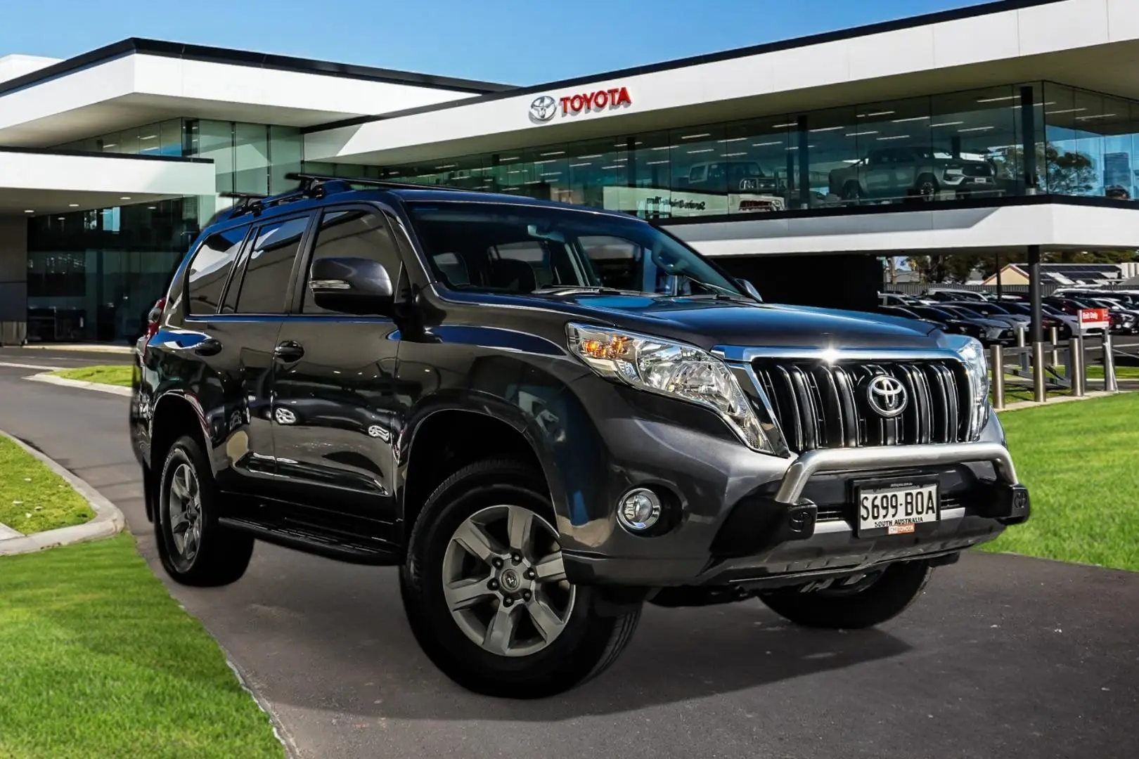 2017 Toyota Landcruiser Prado Gallery Image 1