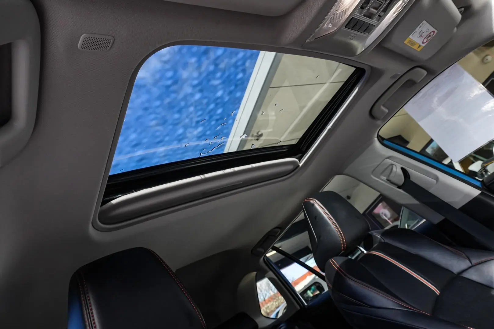 2023 Toyota RAV4 Gallery Image 25